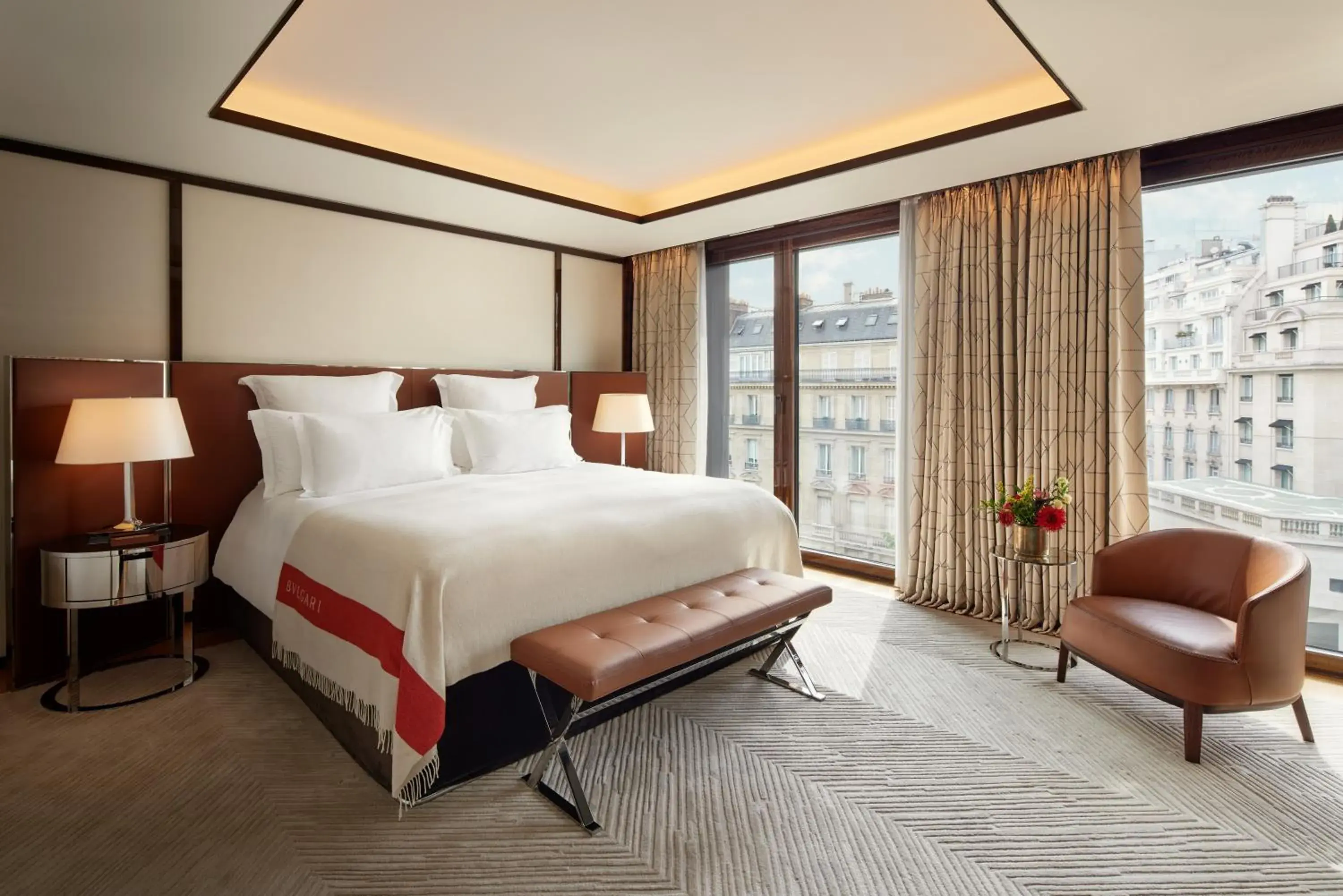 Deluxe Suite in Bvlgari Hotel Paris Deluxe Suite in Bvlgari Hotel Paris