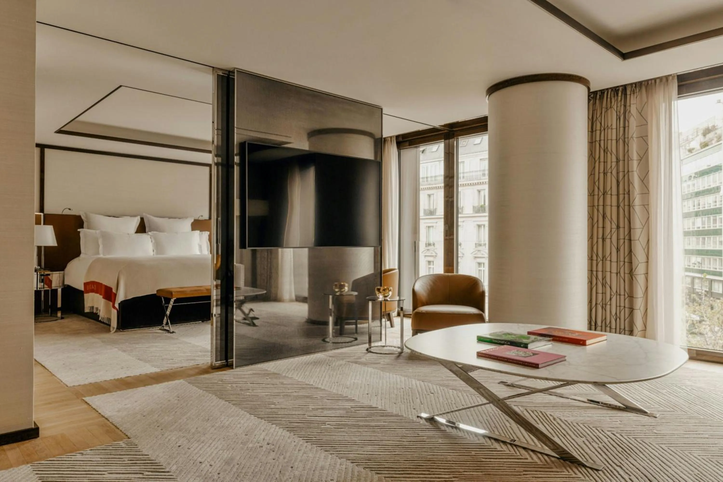 Living room, Bed in Bvlgari Hotel Paris