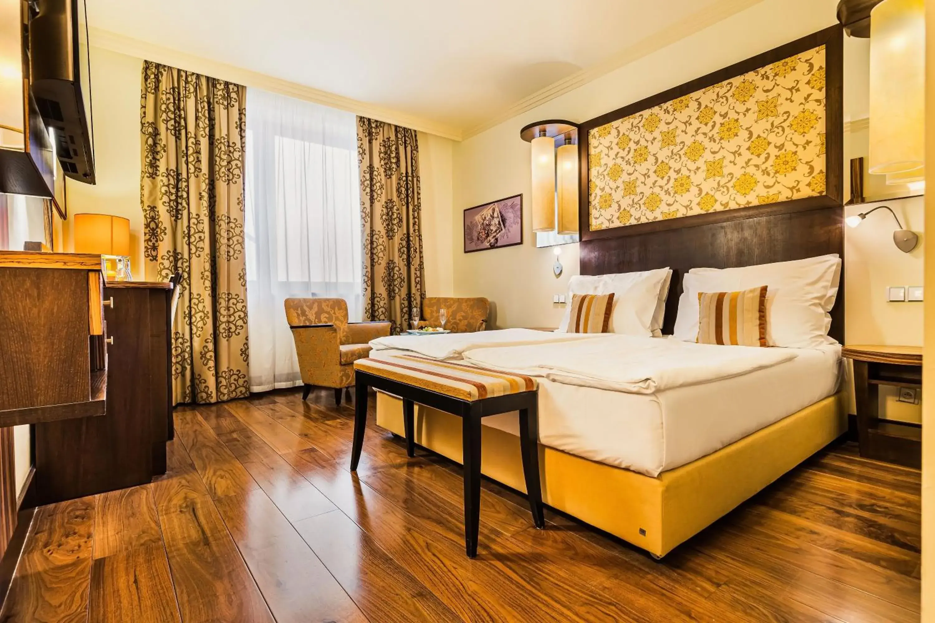 Double Room in Hotel Savannah Double Room in Hotel Savannah