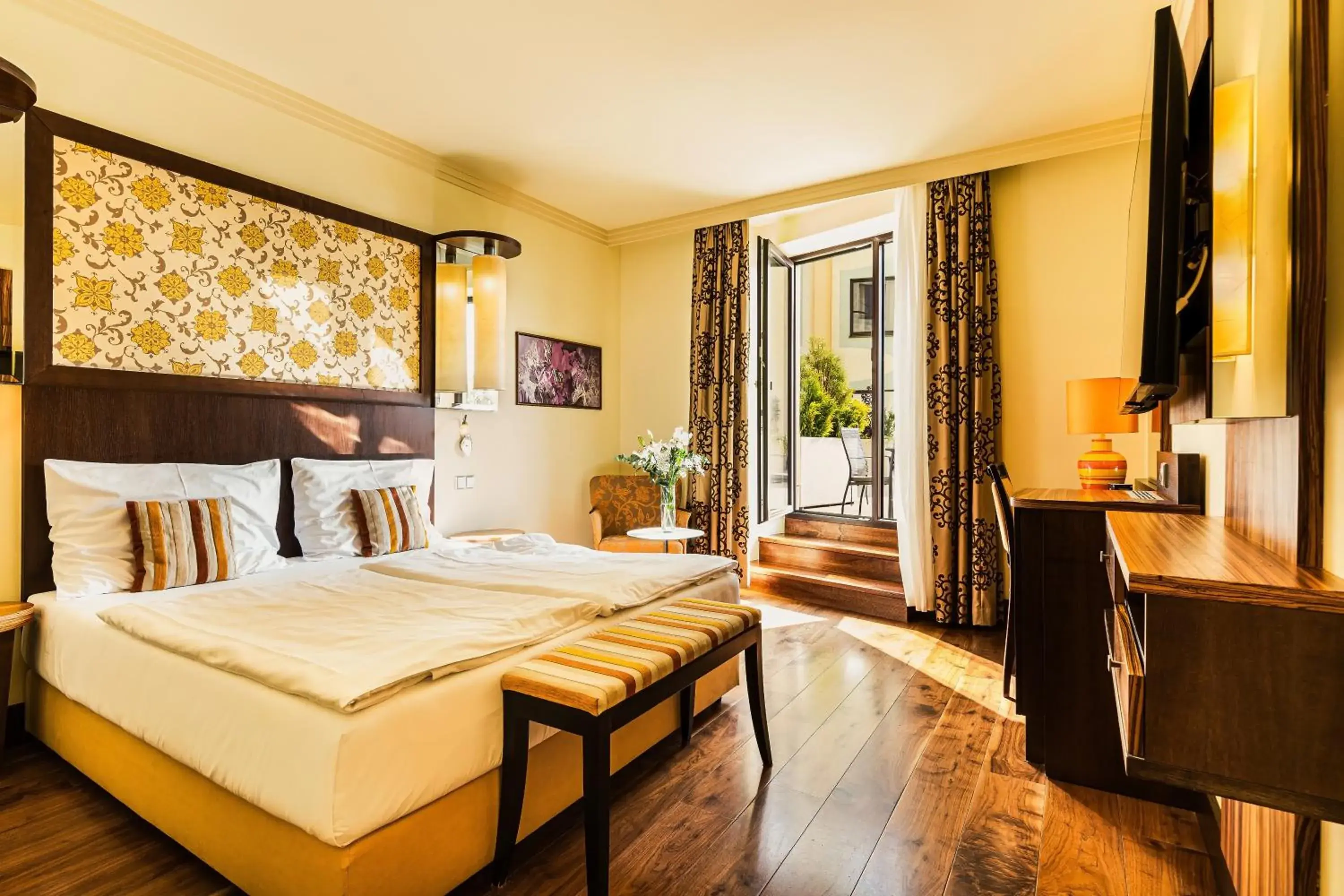 Double Room with Terrace in Hotel Savannah Double Room with Terrace in Hotel Savannah