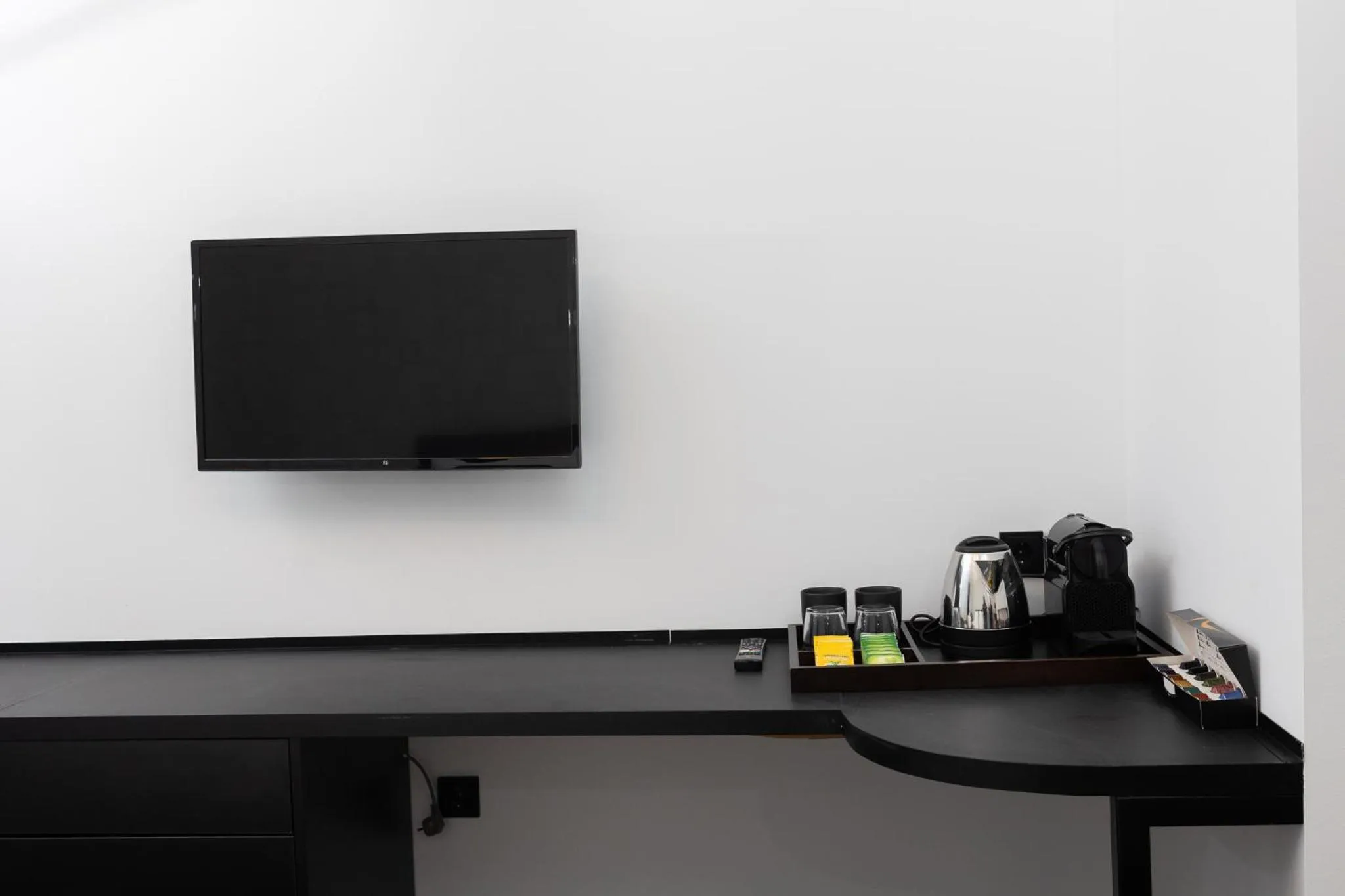 TV and multimedia in The Fountain Athens