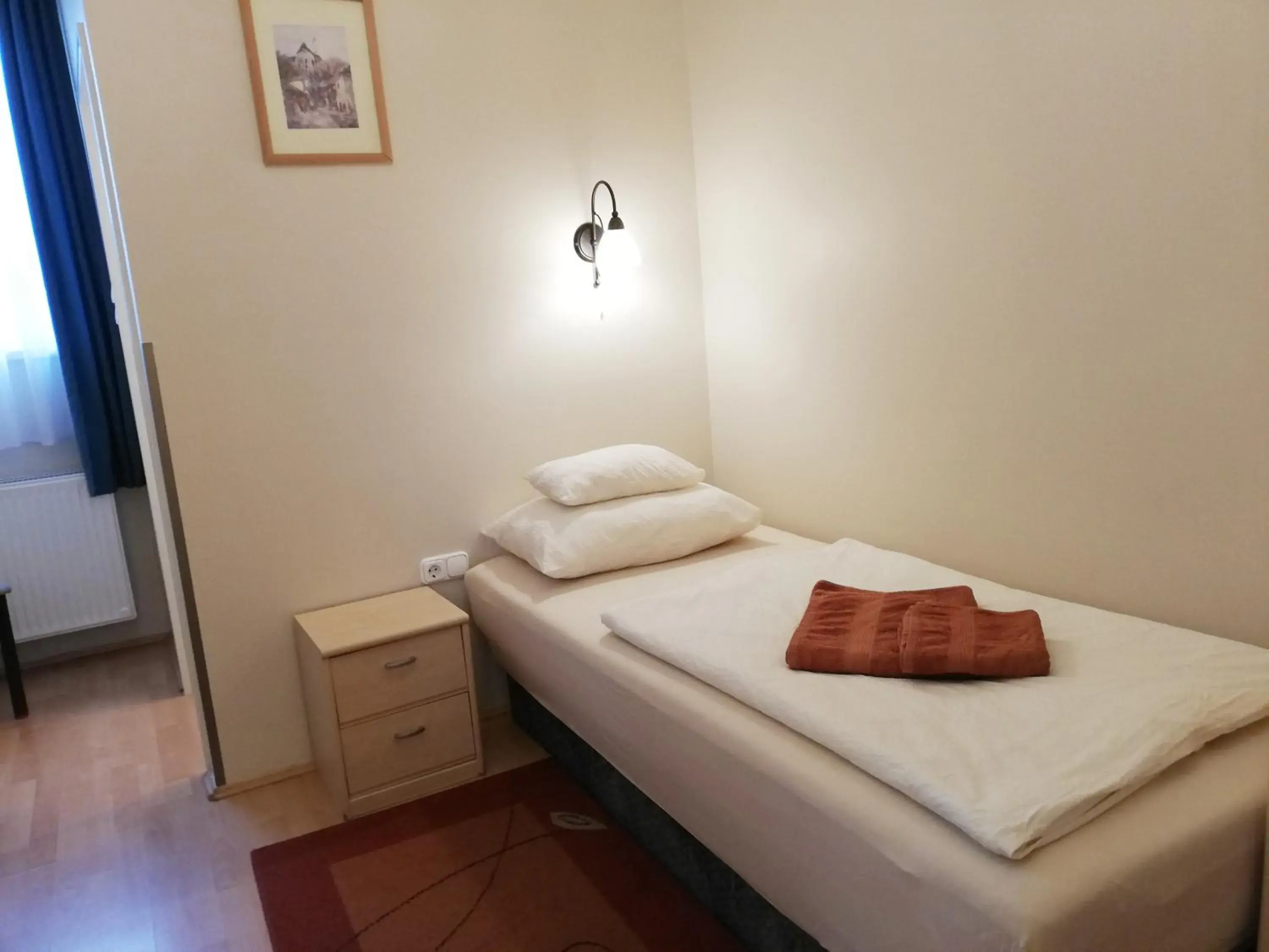 Standard Twin Room in Polus Pension Standard Twin Room in Polus Pension