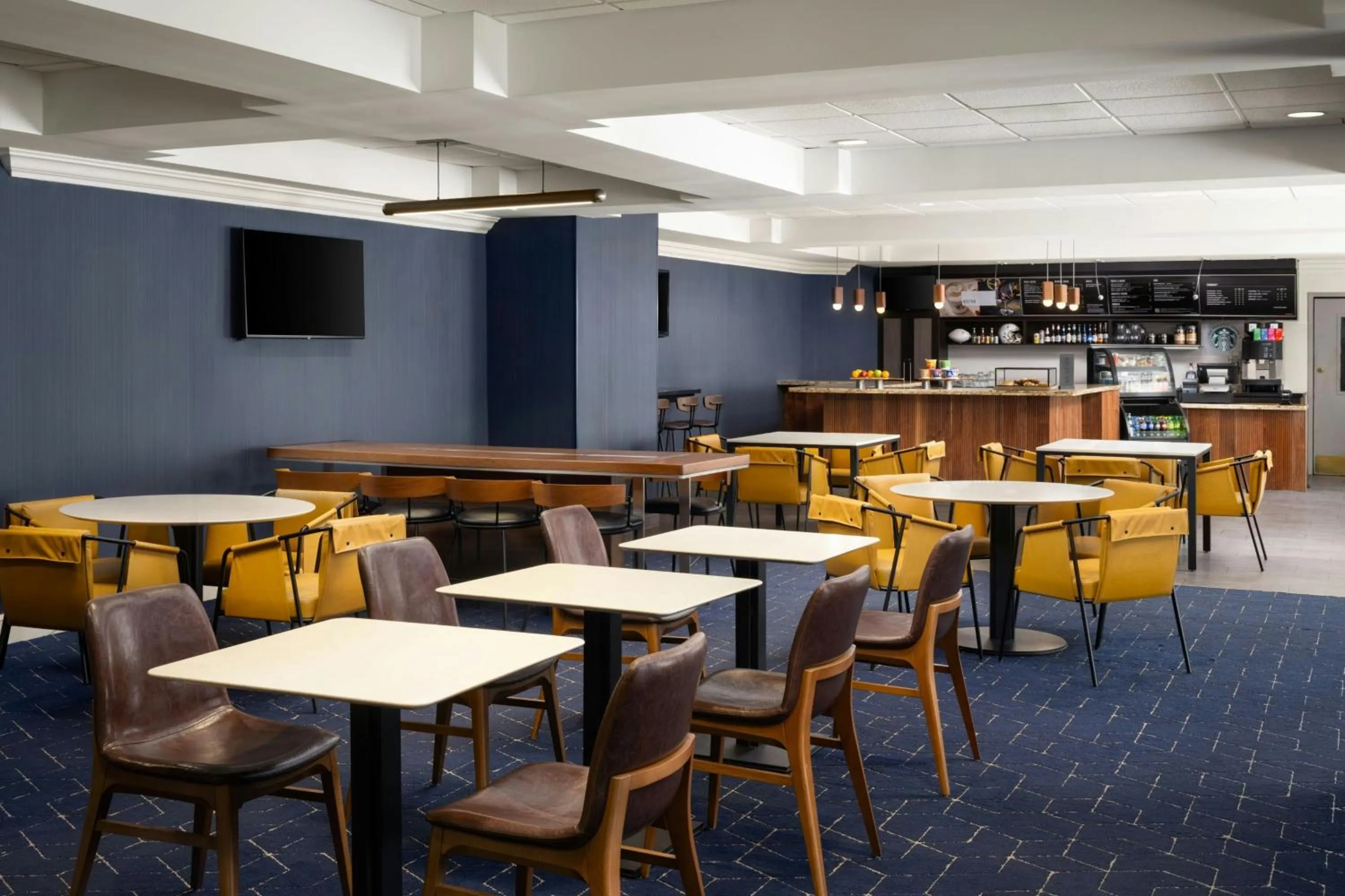 Restaurant/places to eat in Courtyard by Marriott Myrtle Beach Barefoot Landing