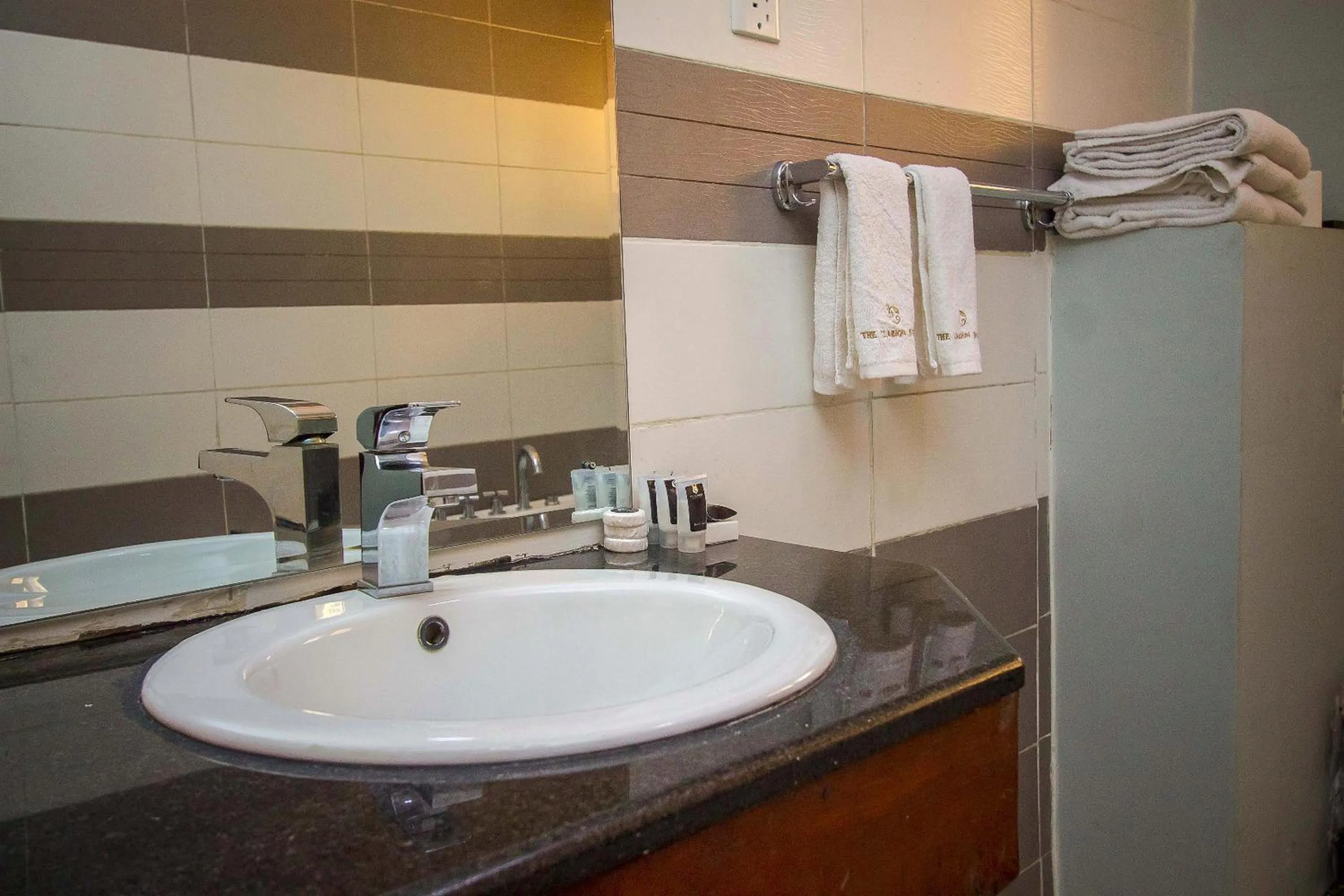 Bathroom in The Clarion Hotel