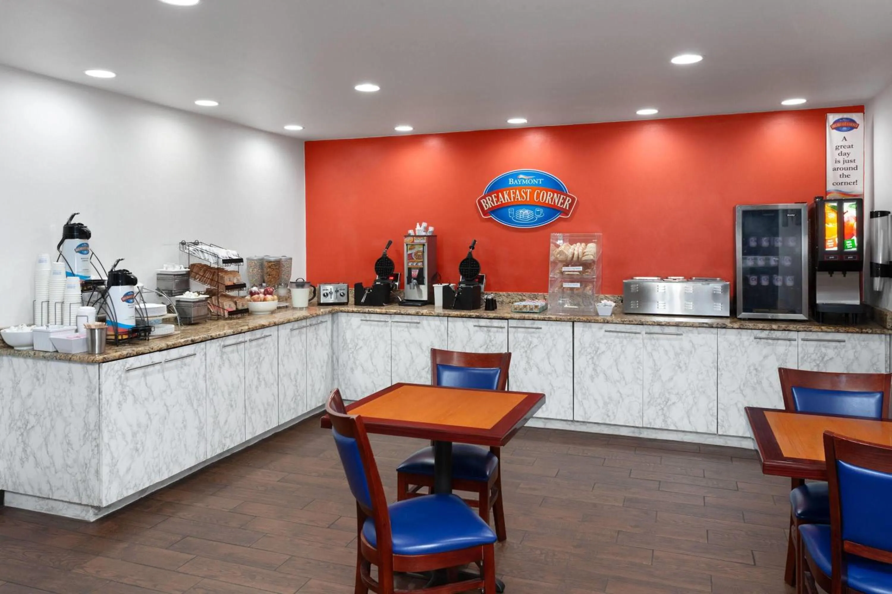 Breakfast in Baymont by Wyndham Green Bay