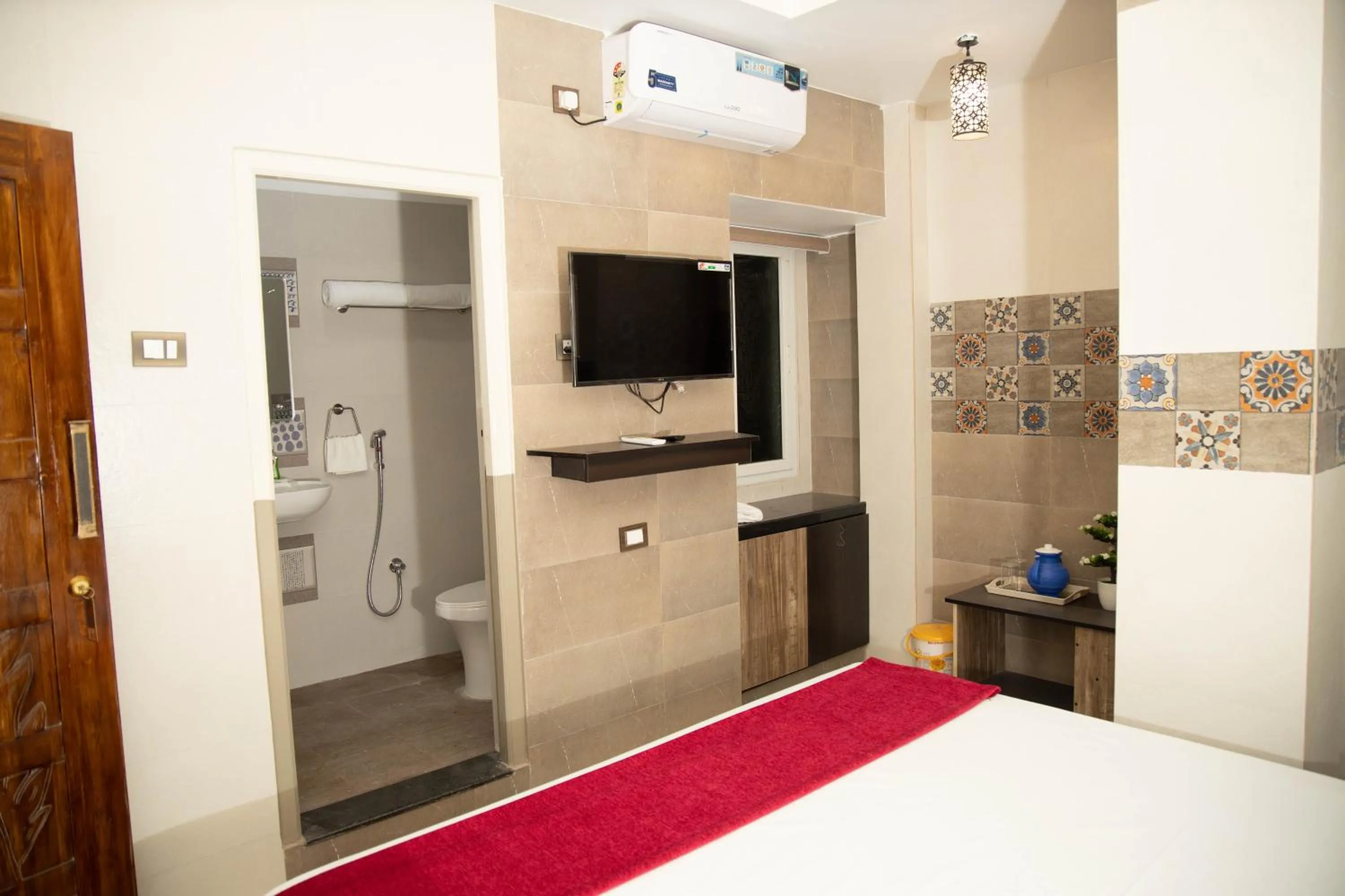 TV and multimedia, Bed in Hotel Ganesh Palace