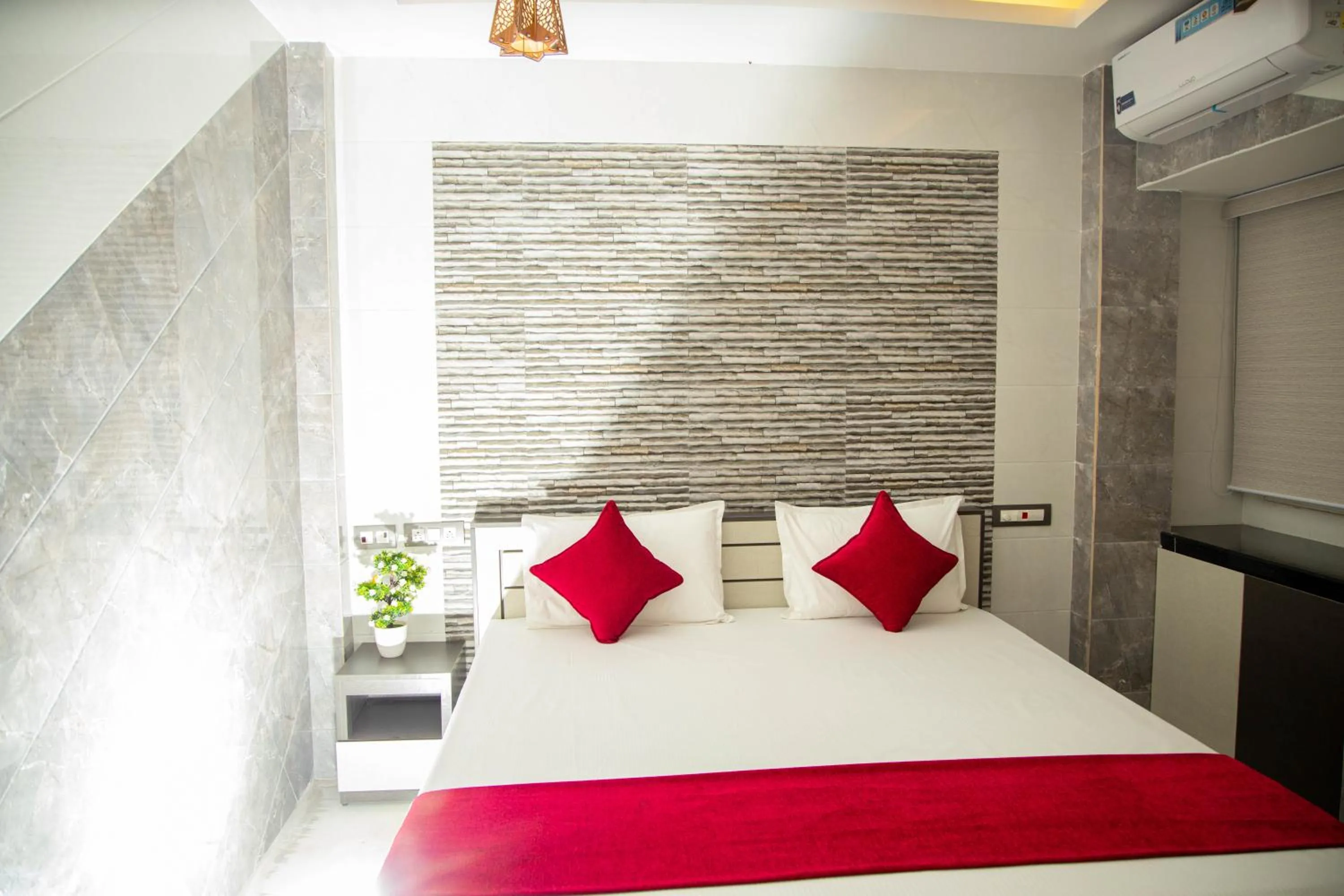 Bed in Hotel Ganesh Palace