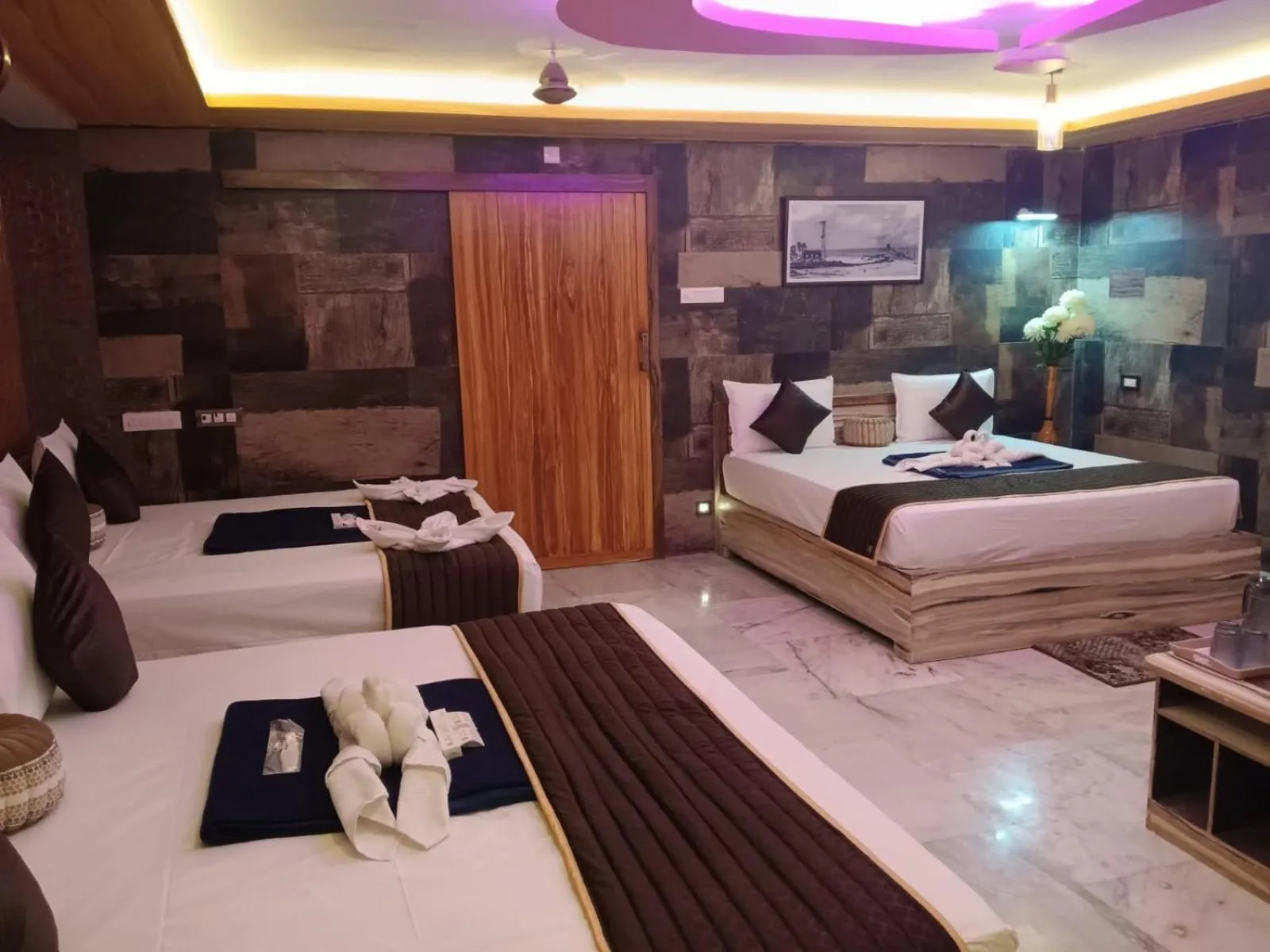 Bed in Hotel Ganesh Palace