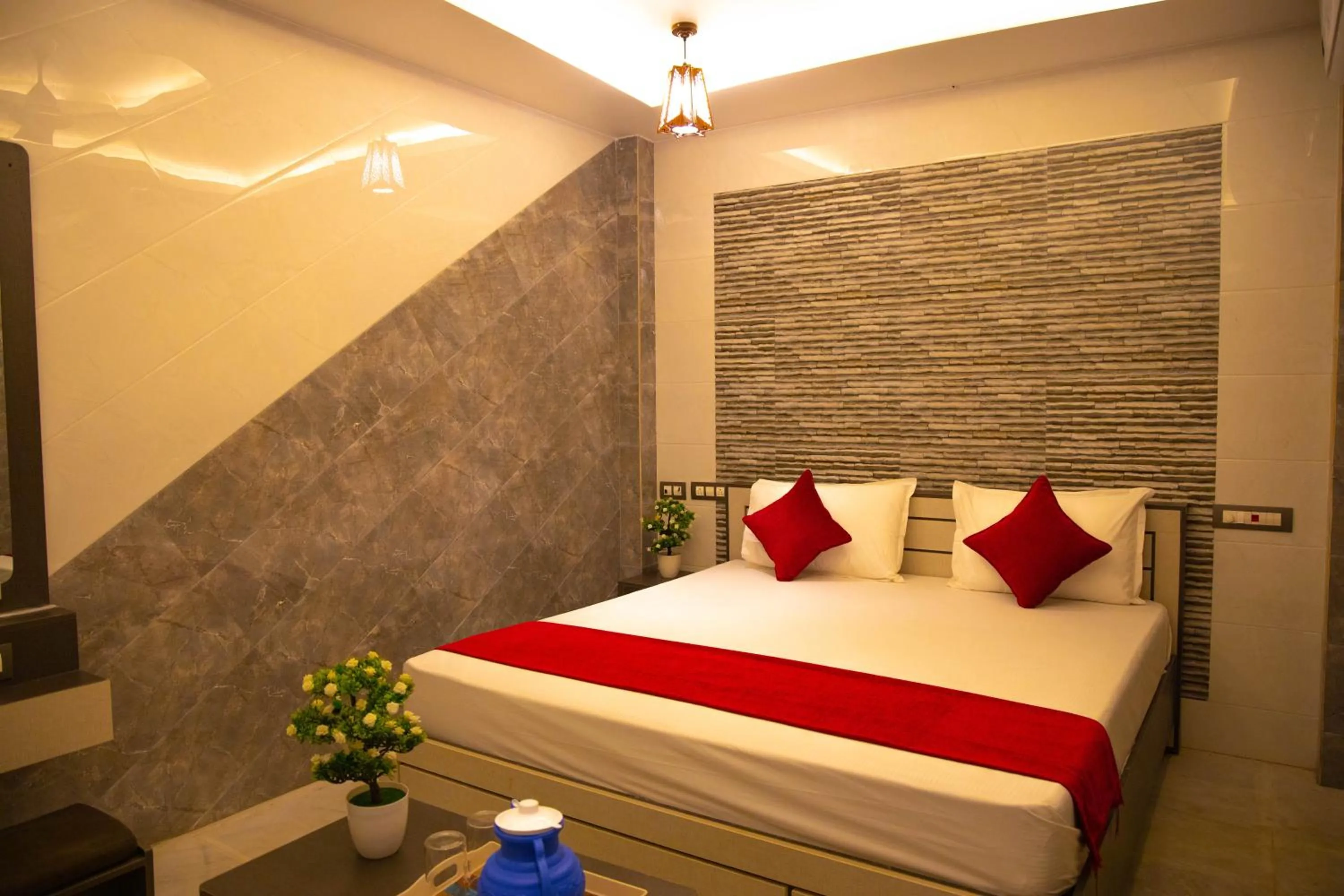 Bed in Hotel Ganesh Palace