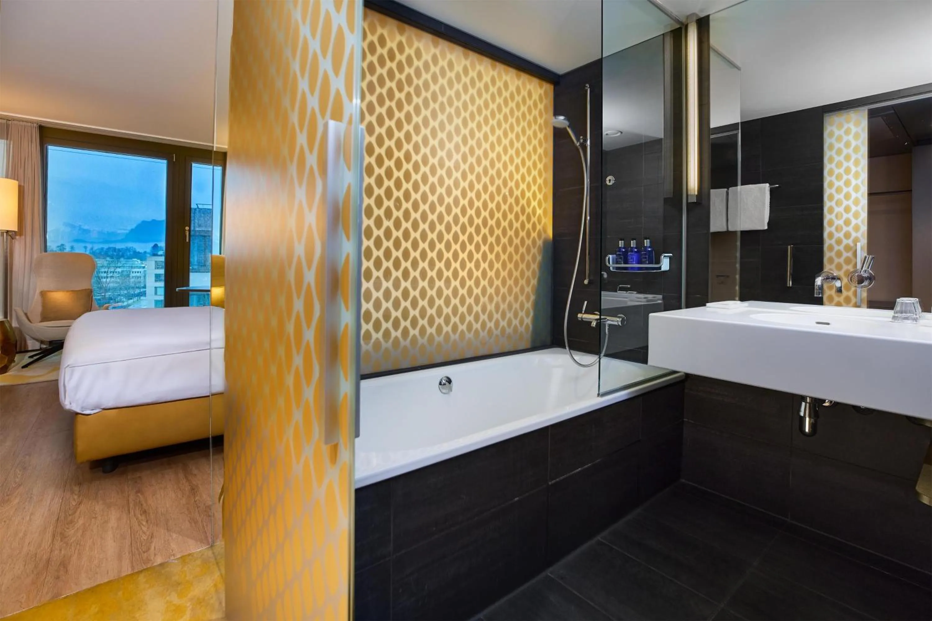 Bathroom, Bed in Radisson Blu Hotel, Lucerne