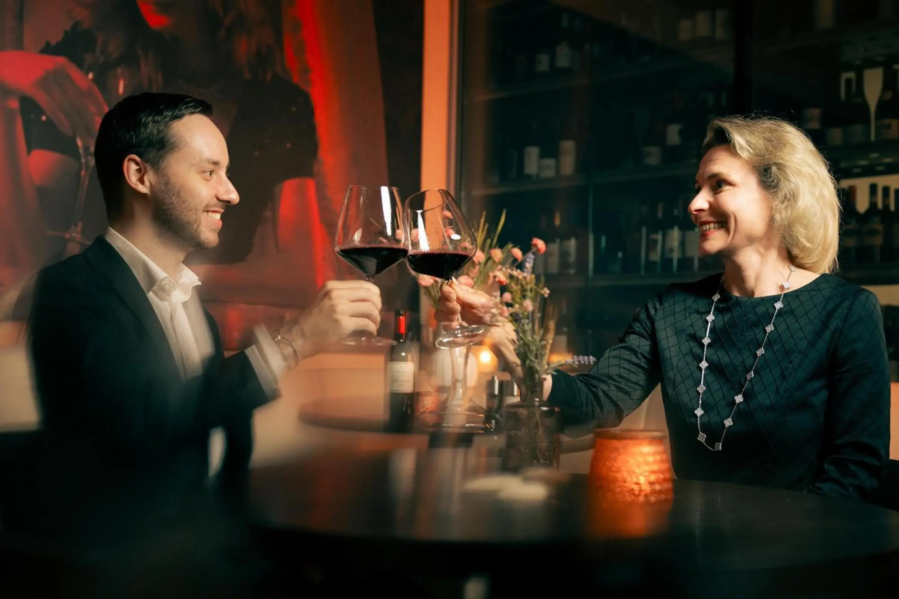 Lounge or bar in Radisson Blu Hotel, Lucerne Lounge or bar in Radisson Blu Hotel, Lucerne