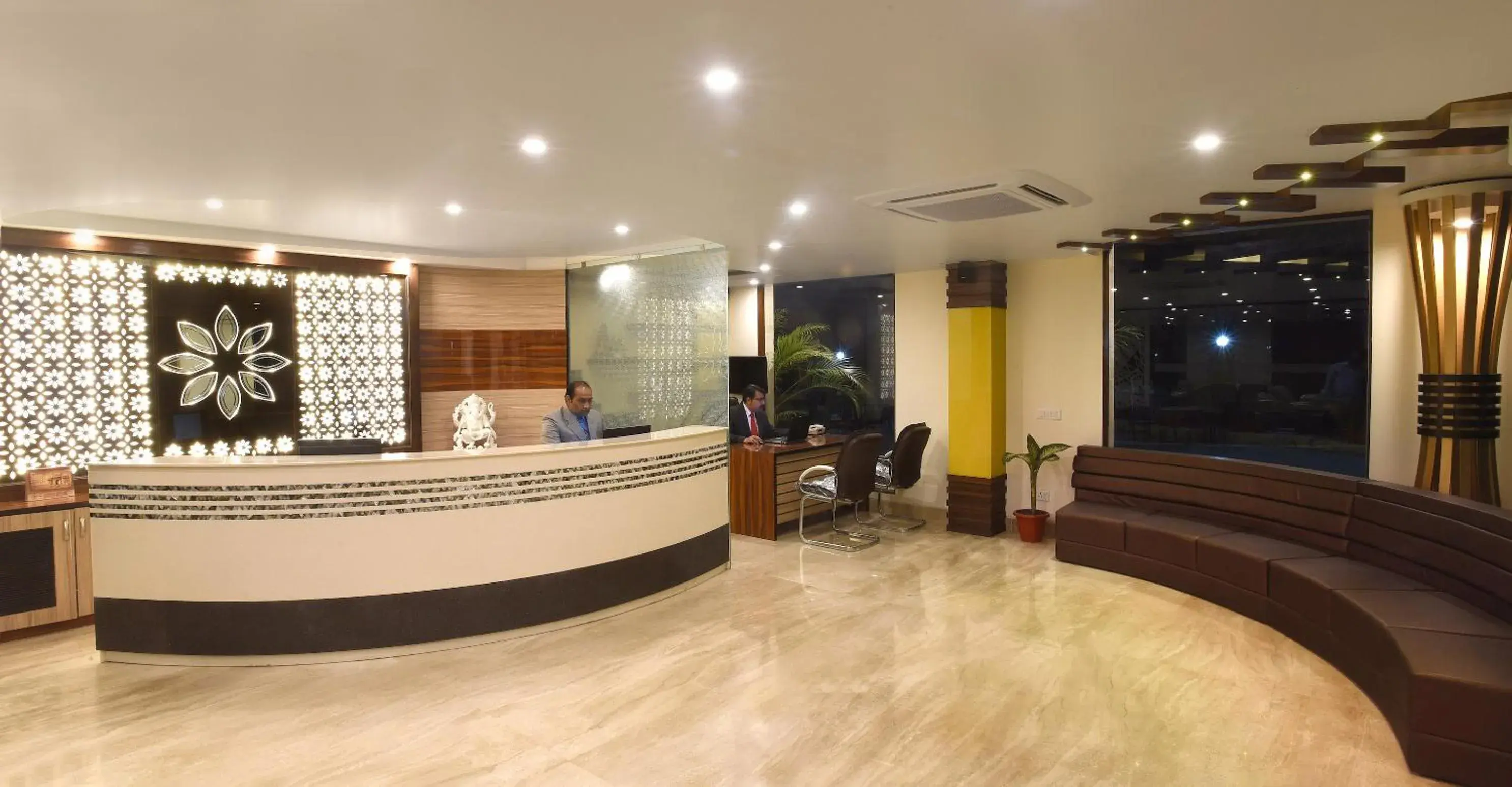 Property building in Starz Clarks INN Mussoorie Property building in Starz Clarks INN Mussoorie