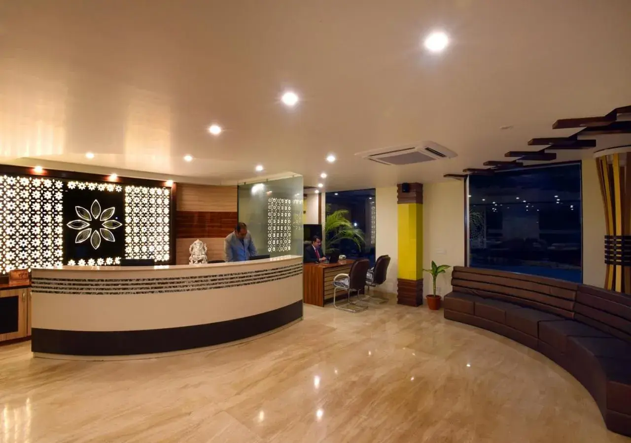 Lobby or reception in Starz Clarks INN Mussoorie Lobby or reception in Starz Clarks INN Mussoorie