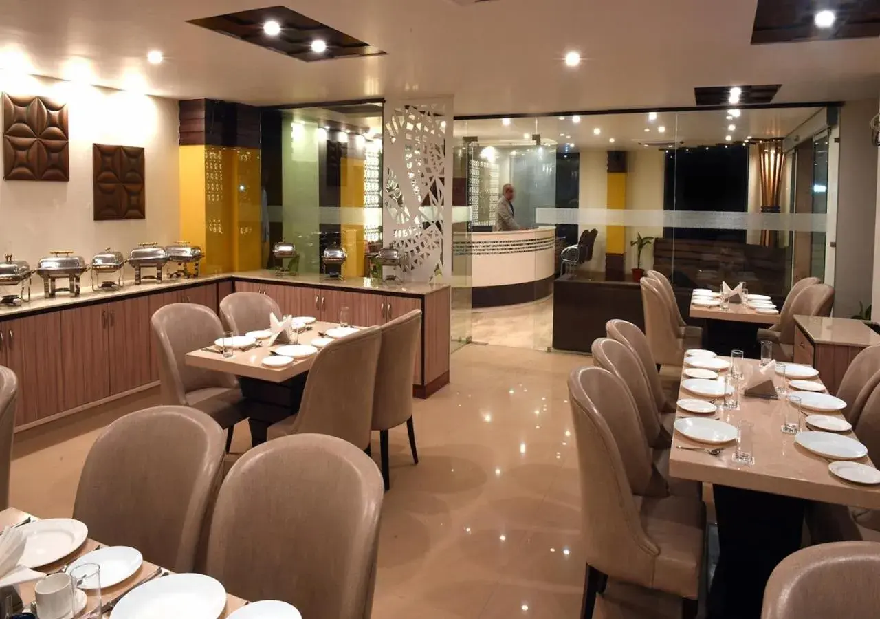 Restaurant/places to eat in Starz Clarks INN Mussoorie Restaurant/places to eat in Starz Clarks INN Mussoorie