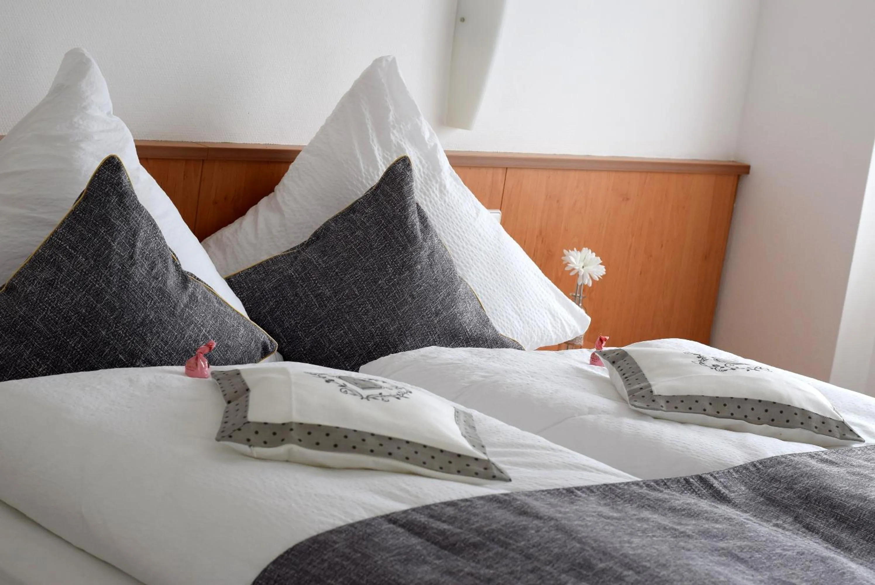 Bed in Stempfle's Landgasthaus zum Kreuz