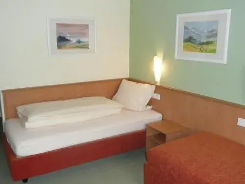 Standard Single Room in Stempfle's Landgasthaus zum Kreuz Standard Single Room in Stempfle's Landgasthaus zum Kreuz