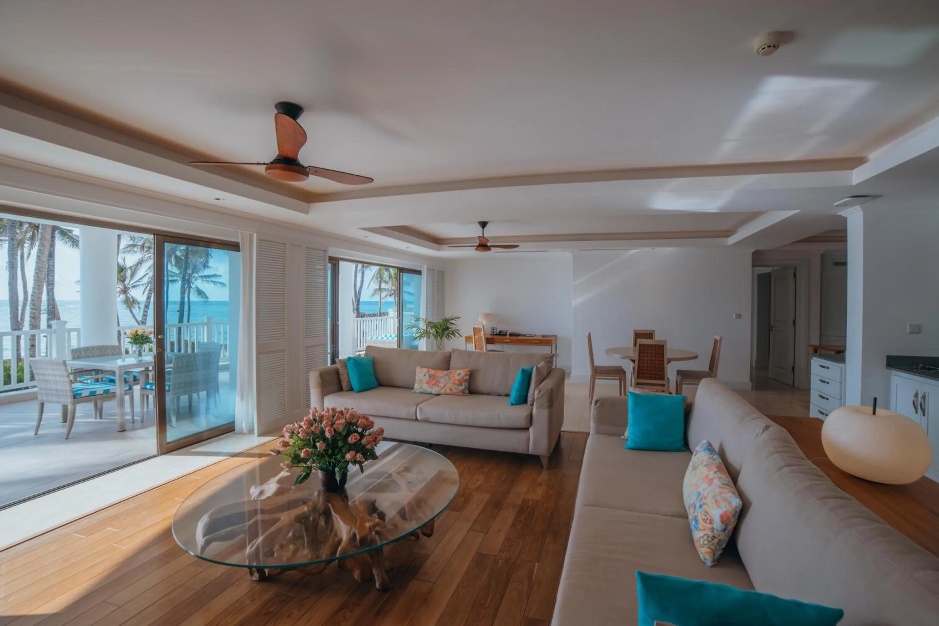 Living room in Hemingways Watamu