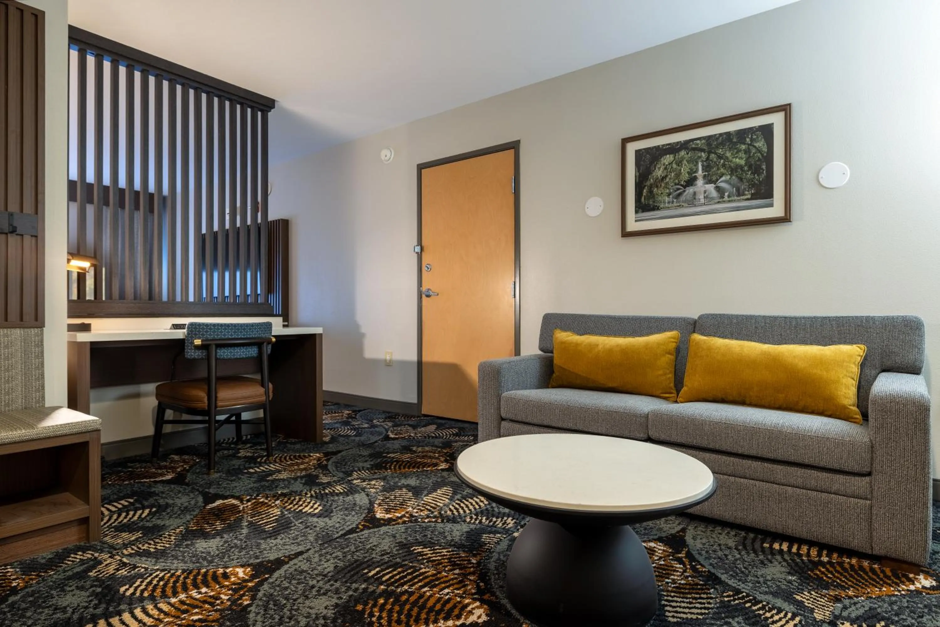 Living room in DoubleTree by Hilton Hotel Savannah Airport