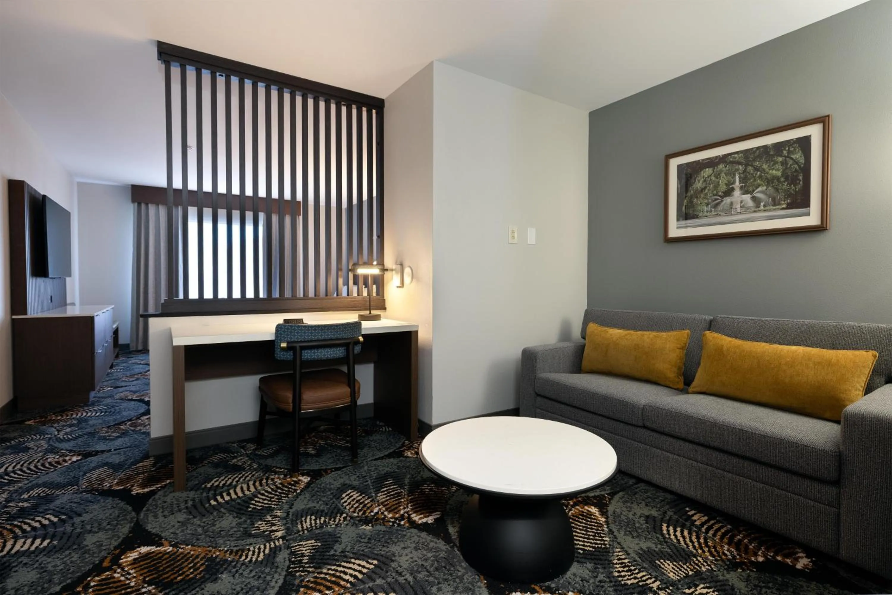 Bedroom in DoubleTree by Hilton Hotel Savannah Airport