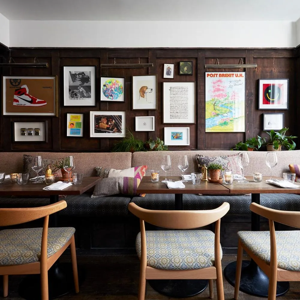 Restaurant/places to eat in Artist Residence Bristol