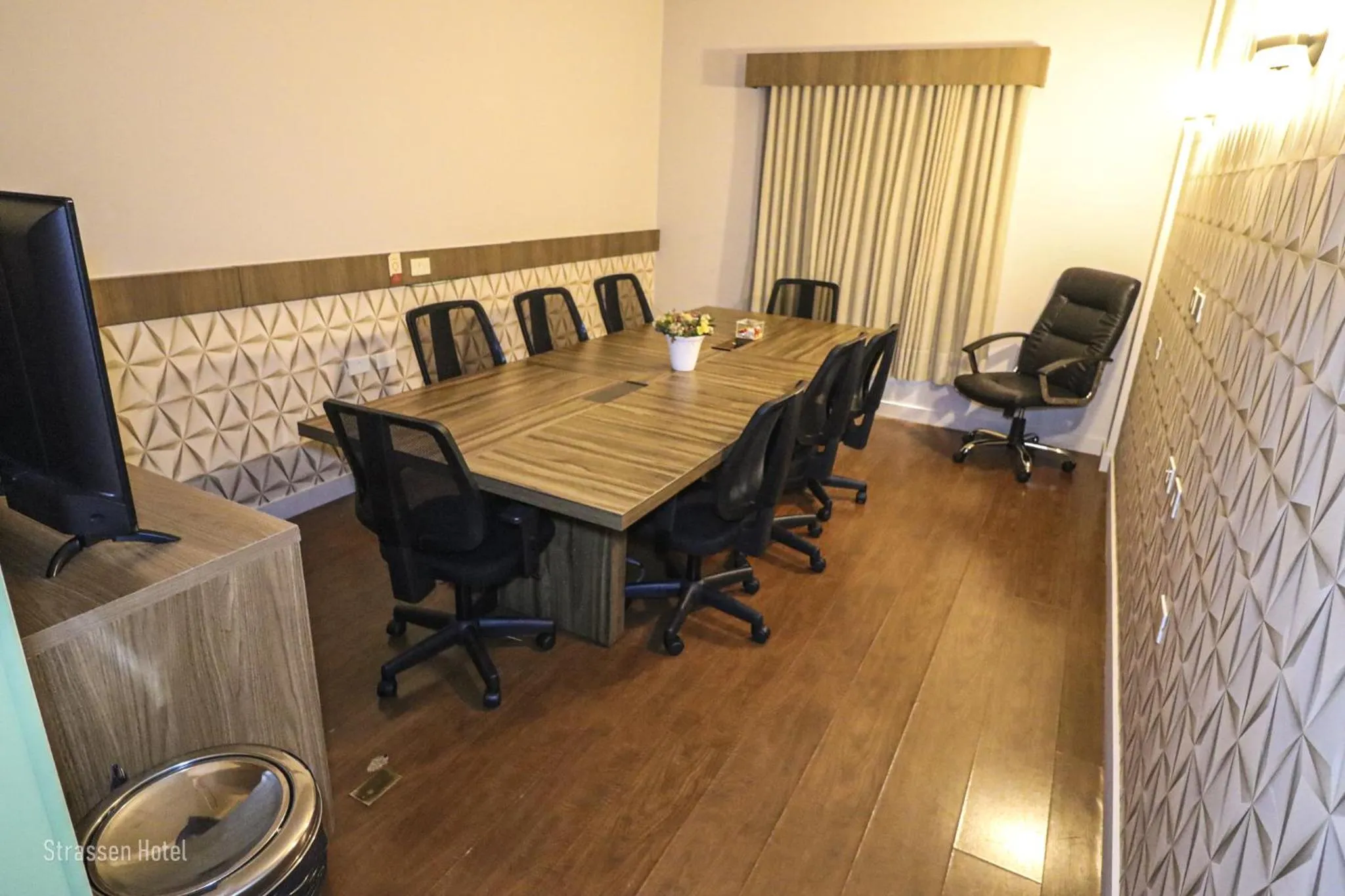 Meeting/conference room in Strassen Hotel