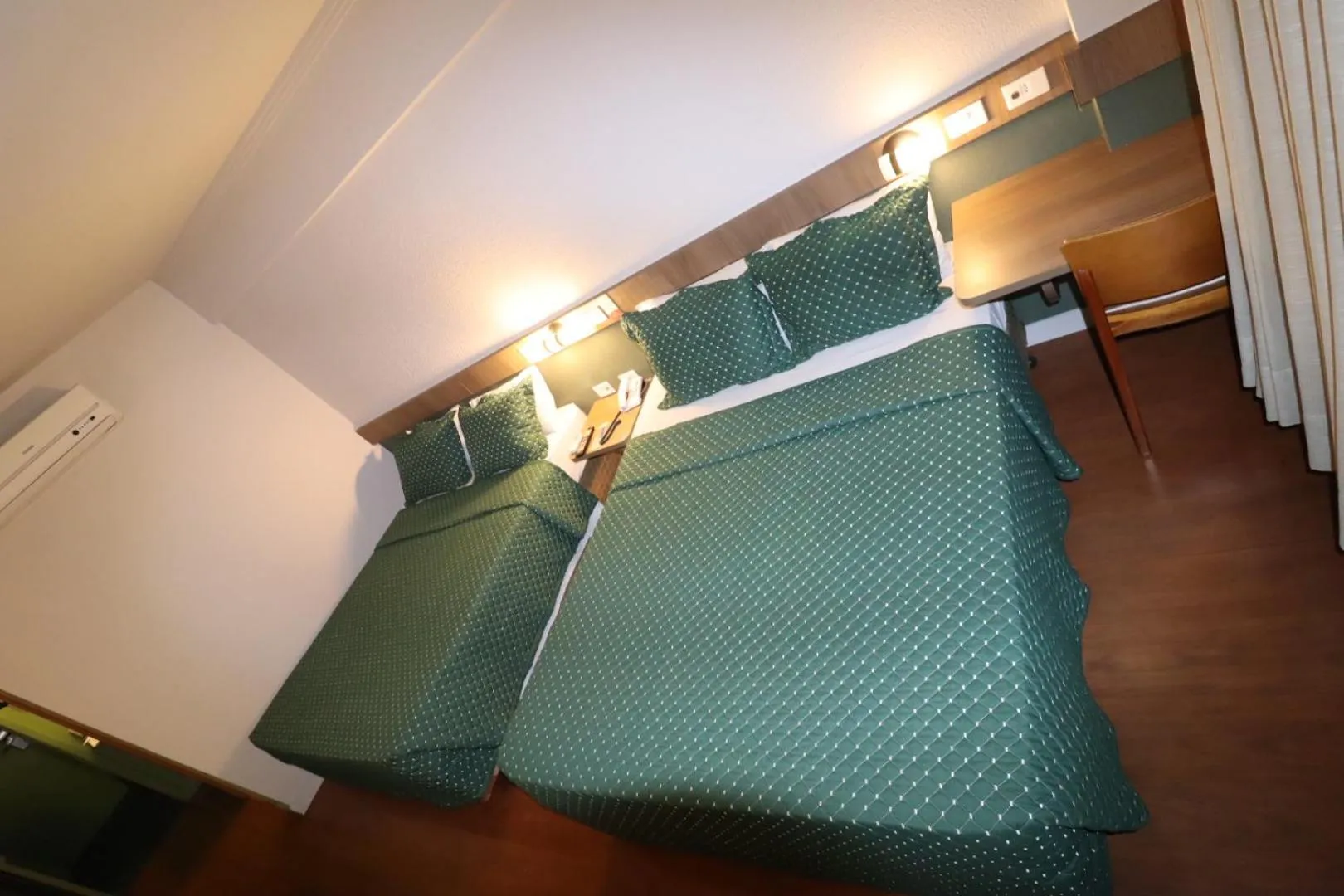 Bedroom, Bed in Strassen Hotel