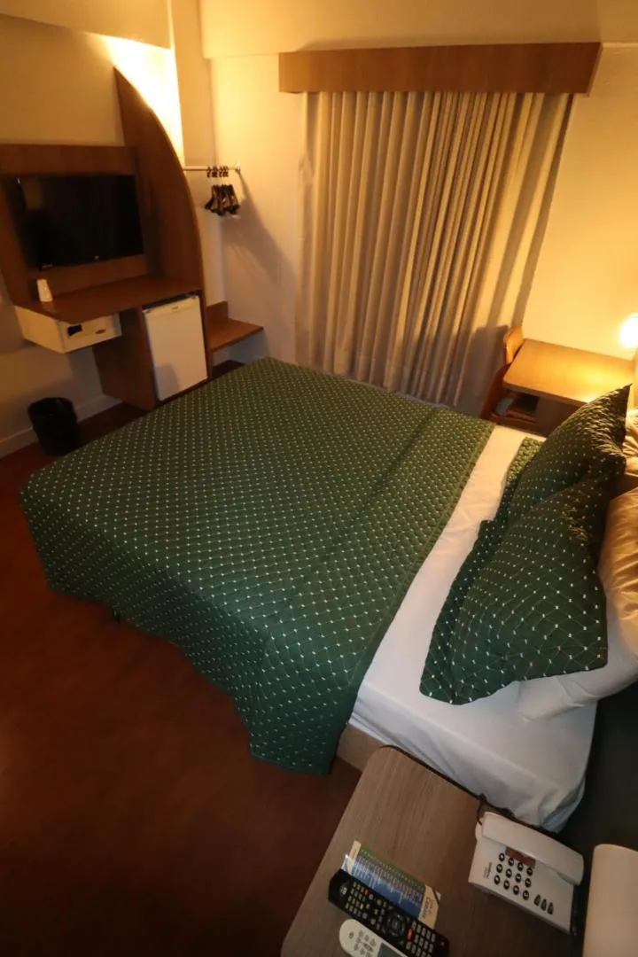 Bedroom, Bed in Strassen Hotel