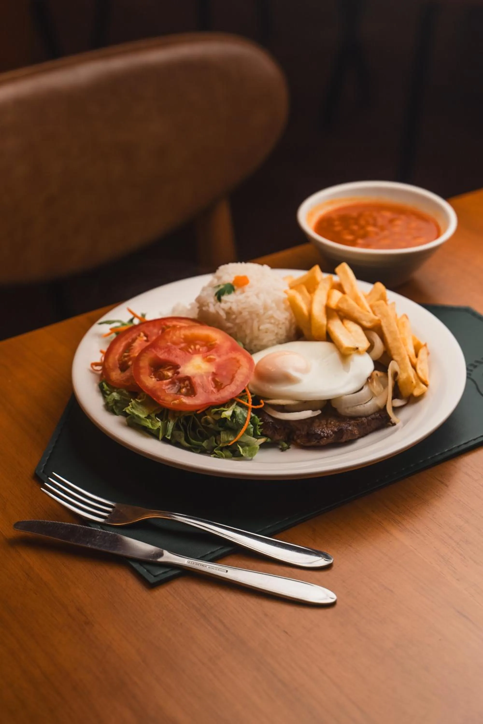 Restaurant/places to eat in Strassen Hotel