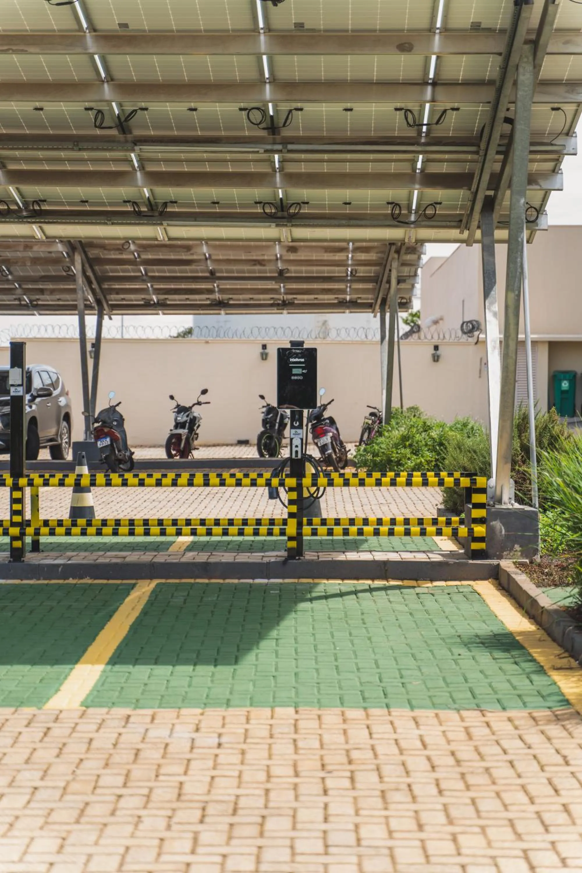 Seasons in Strassen Hotel