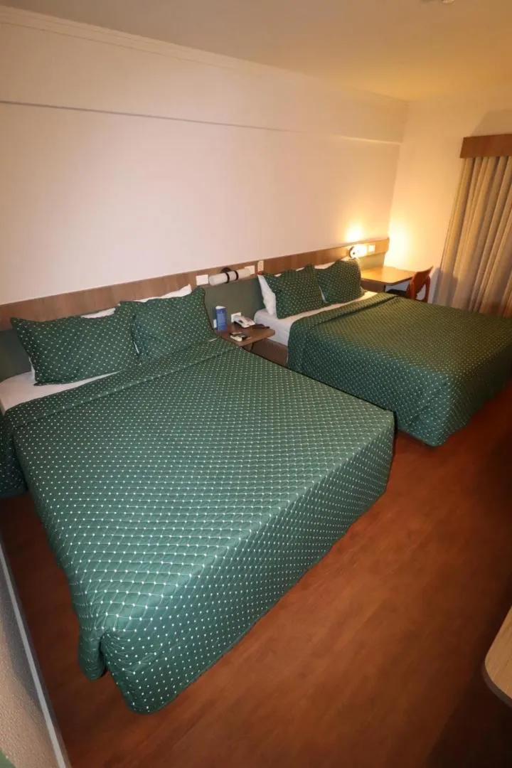 Bedroom, Bed in Strassen Hotel