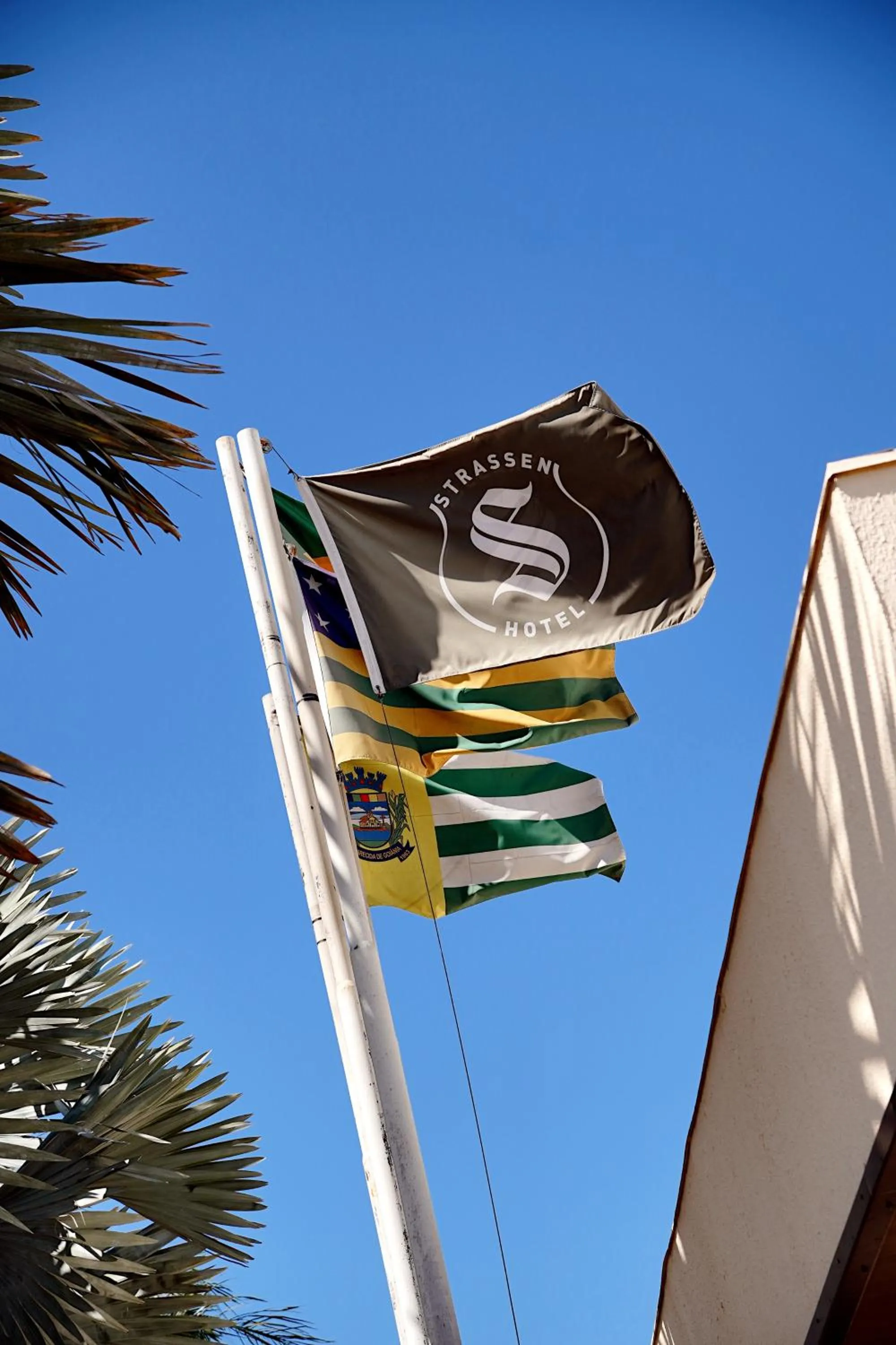 Facade/entrance in Strassen Hotel