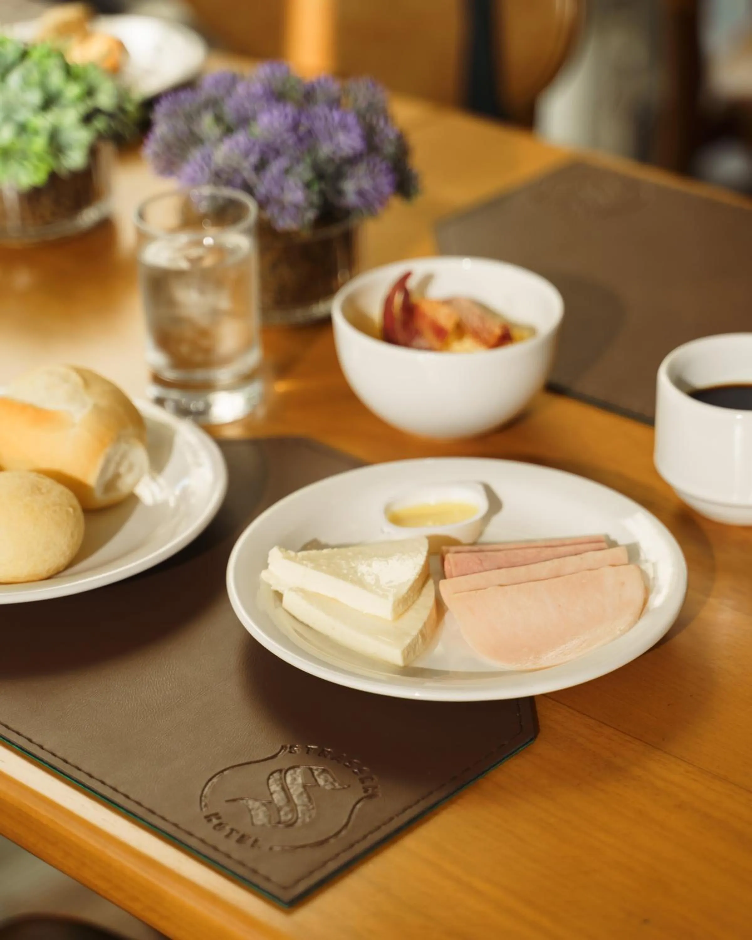 Breakfast in Strassen Hotel