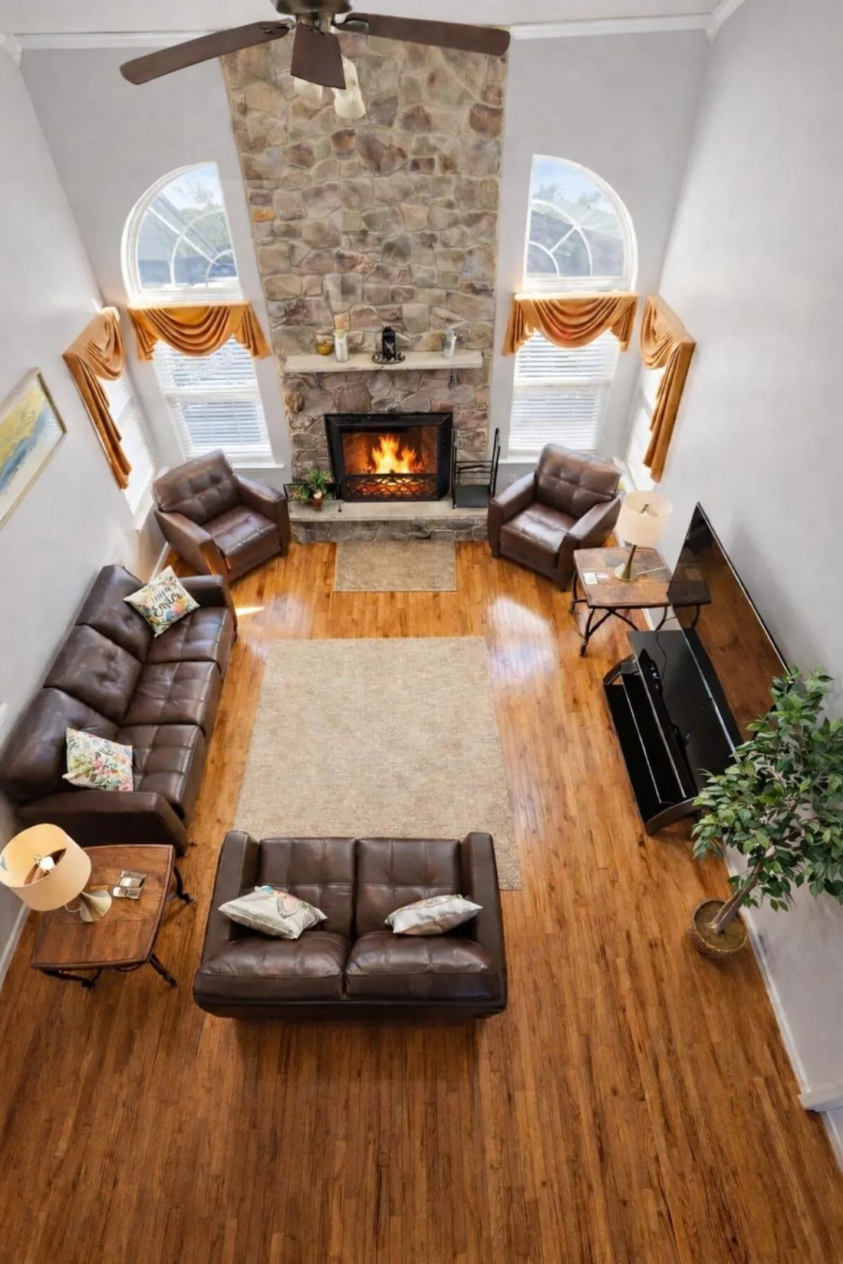 Luxury Villa with Hot Tub, Two Fire Pits, King Bed Suite, Game Room & Fenced Yard