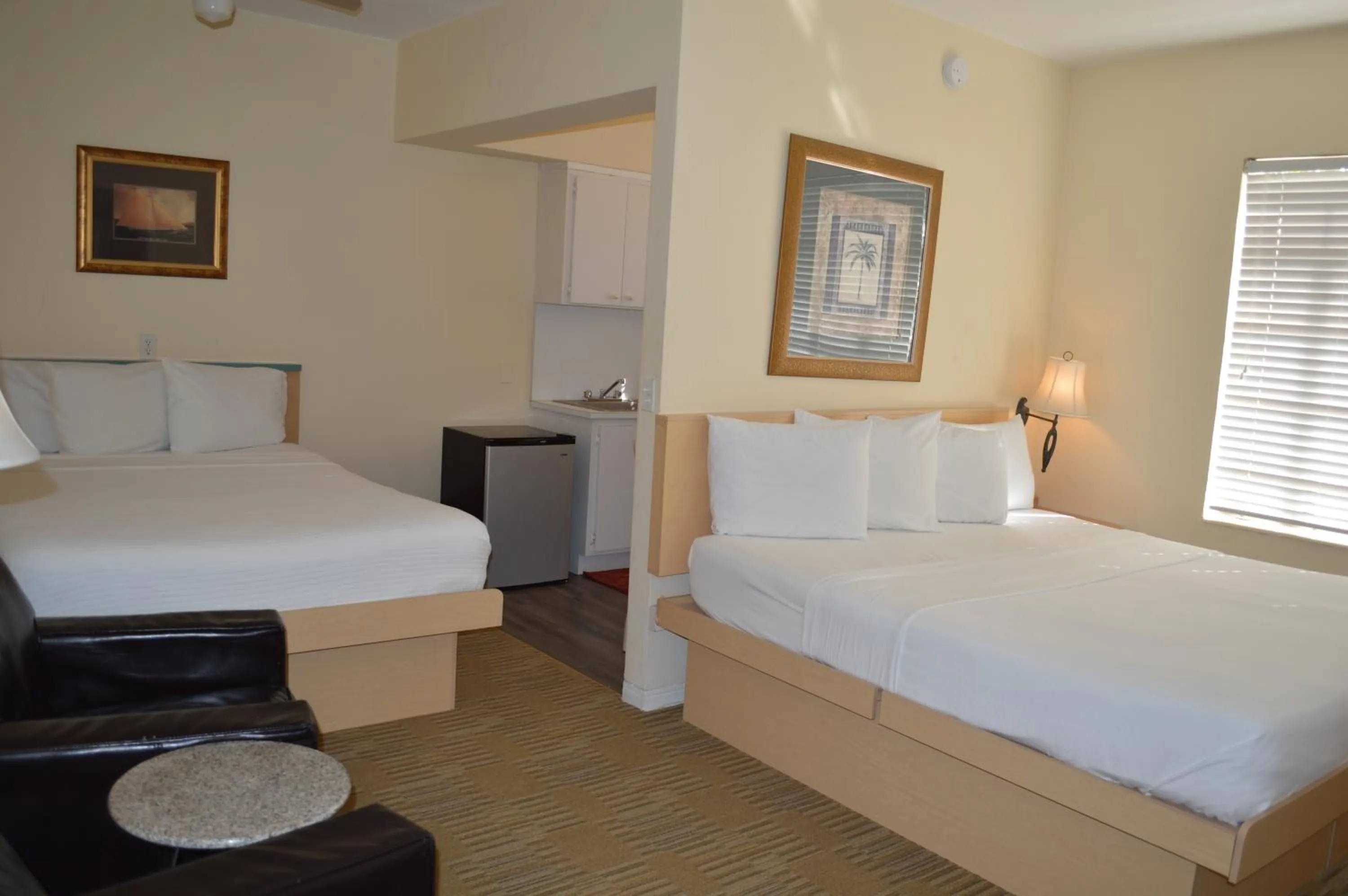 Bed in Island House South Beach