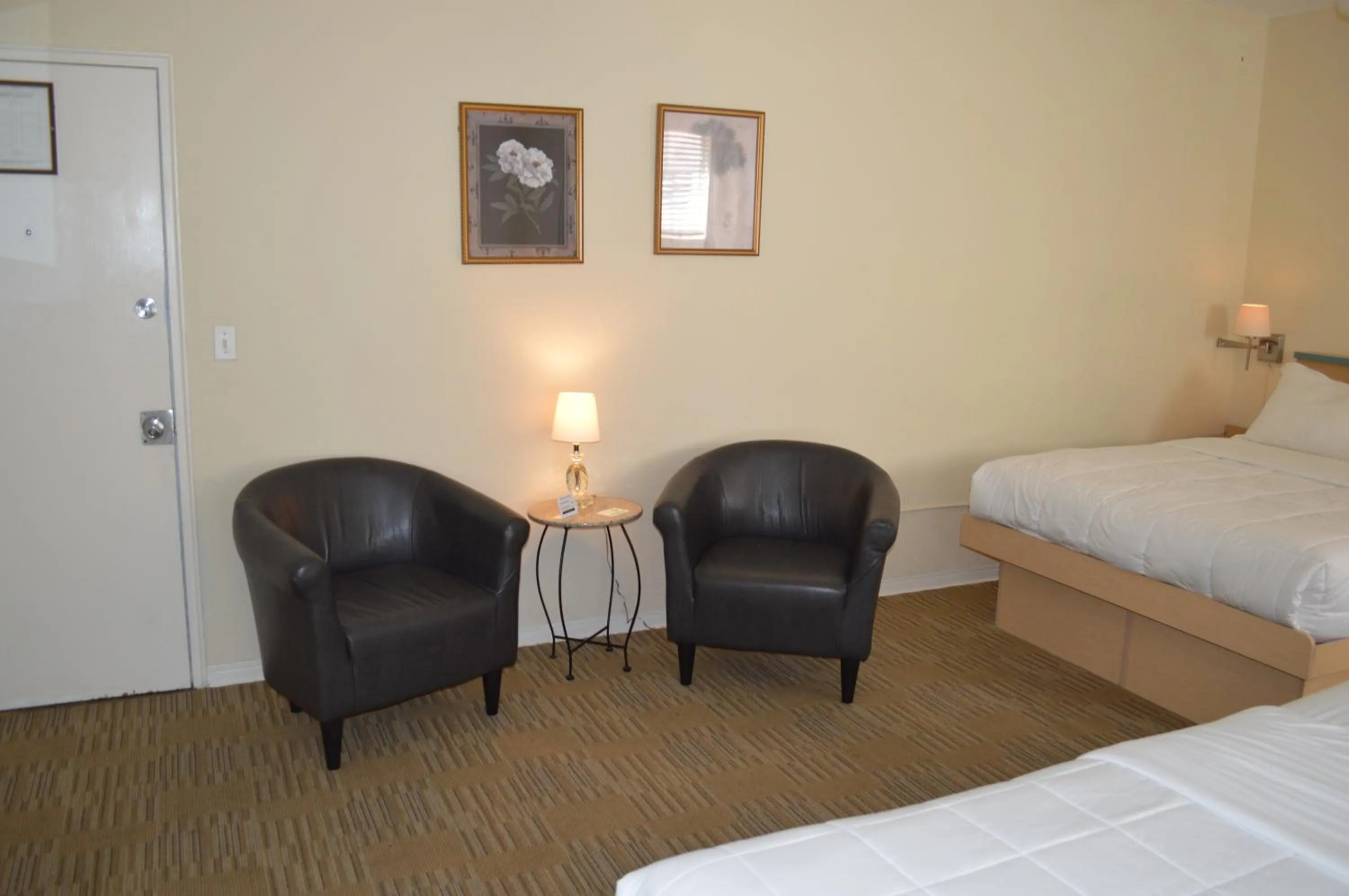 Bed in Island House South Beach