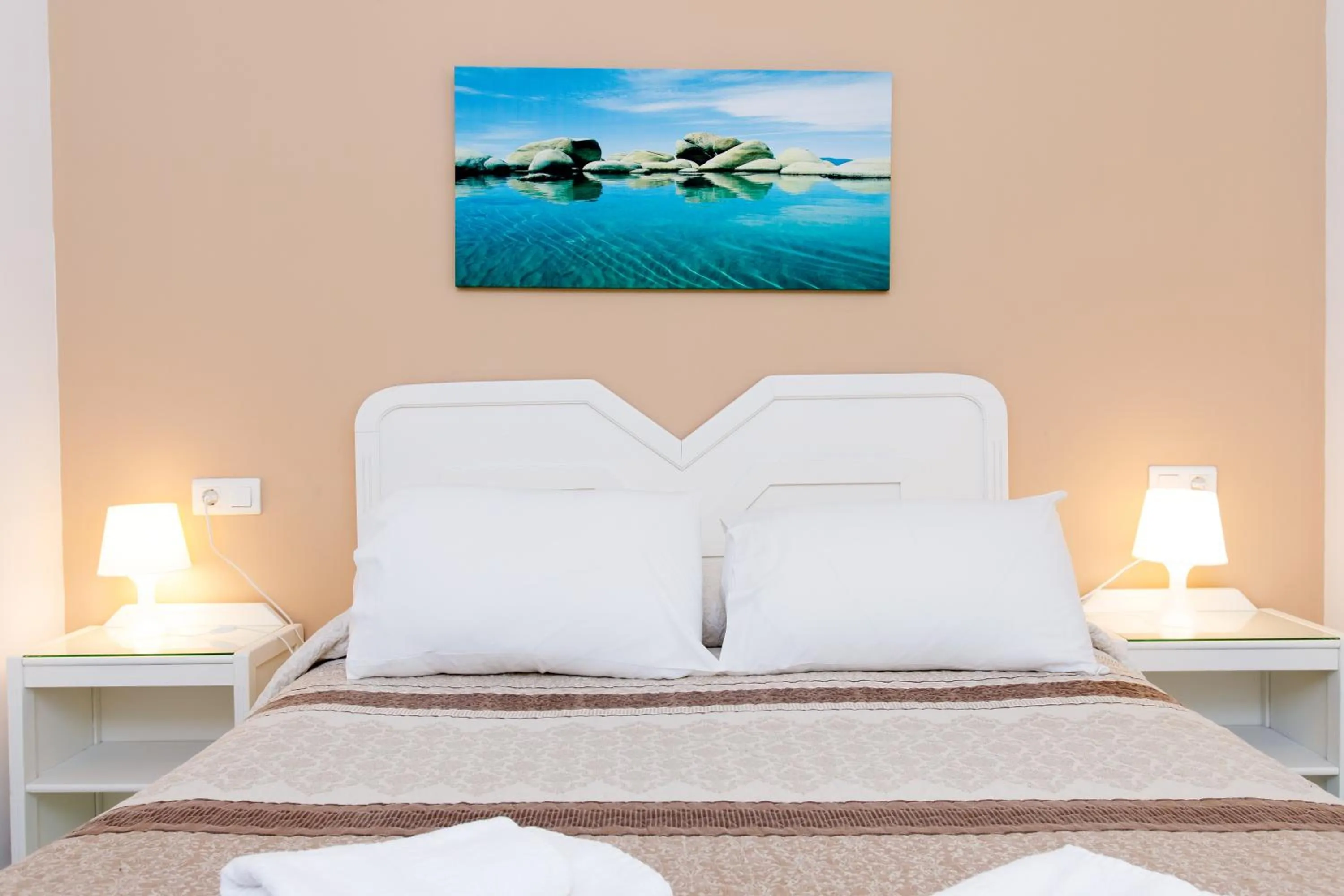 Bedroom in AT Almoraide Rooms Suites