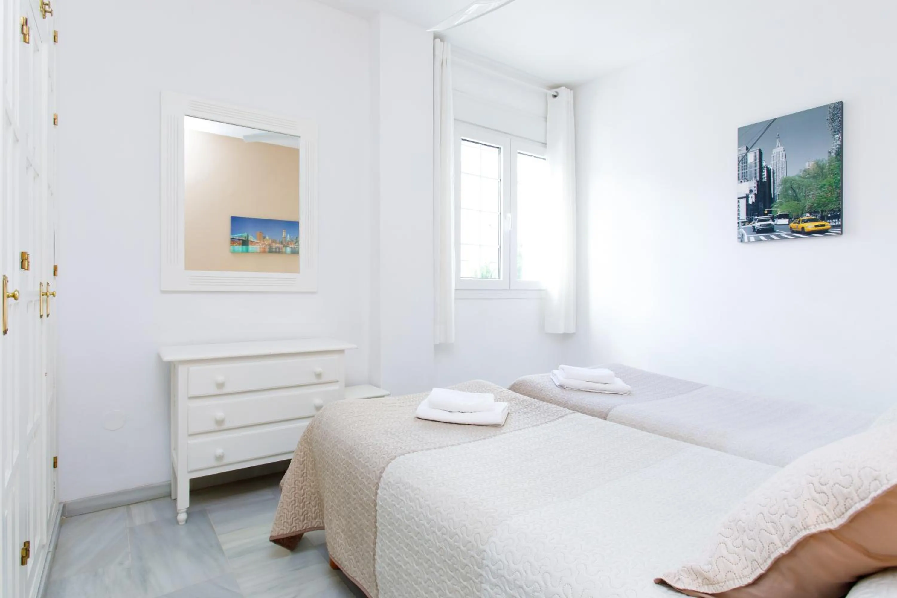 Bedroom in AT Almoraide Rooms Suites