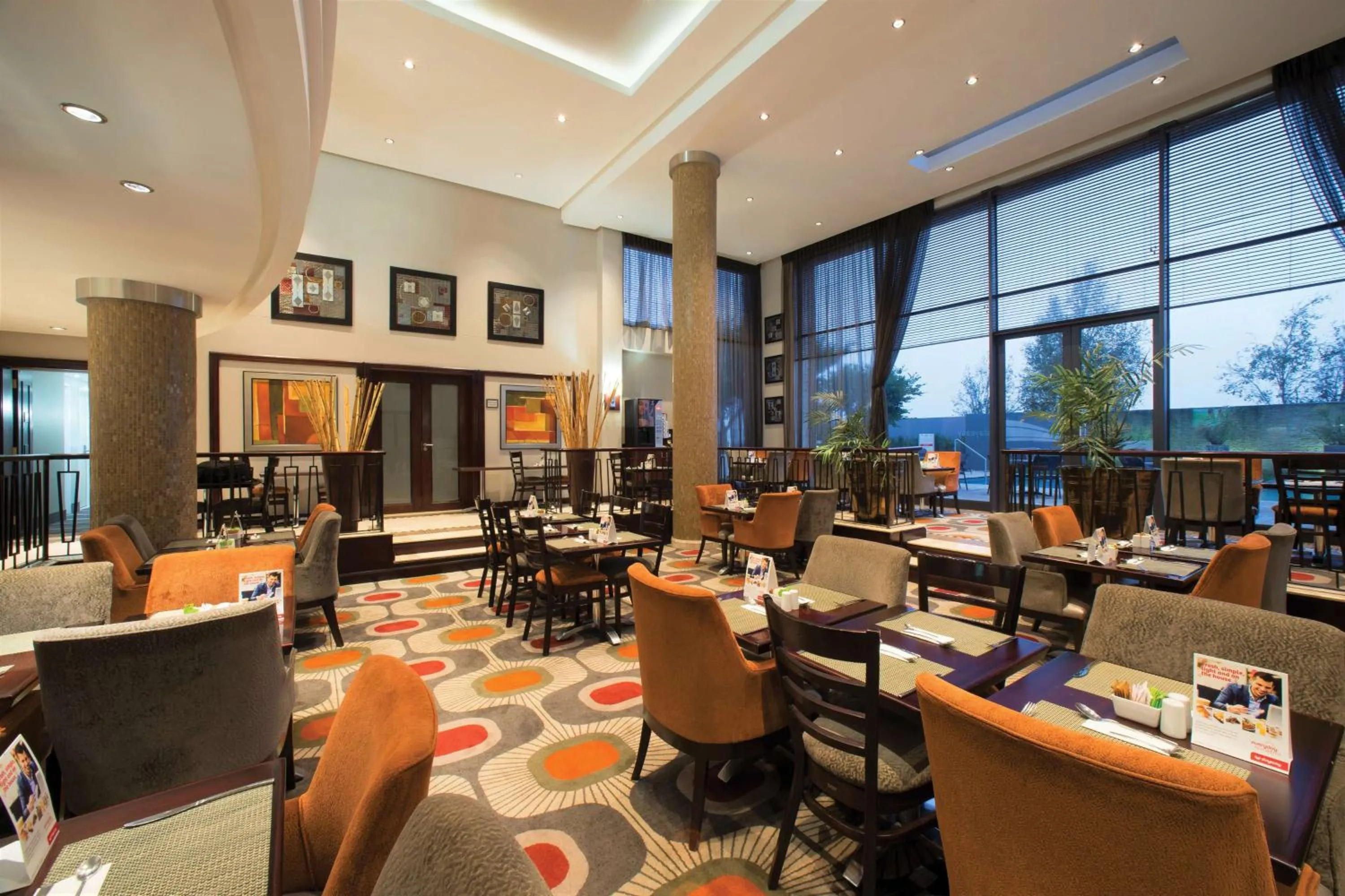 Restaurant/places to eat in The RidgePoint Hotel