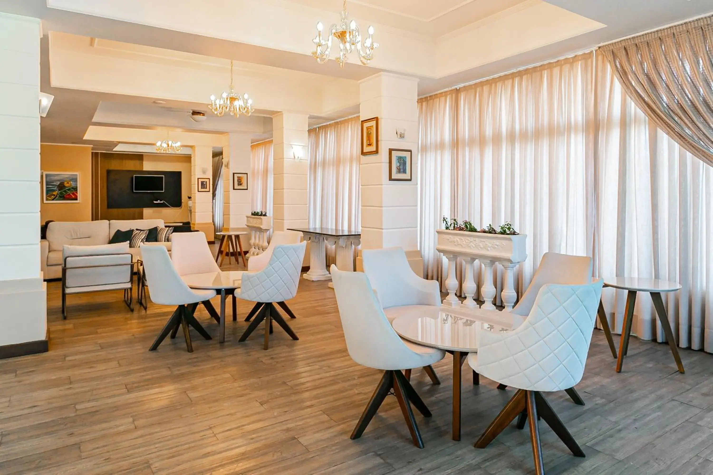 Living room in Ingleses Palace Hotel Living room in Ingleses Palace Hotel