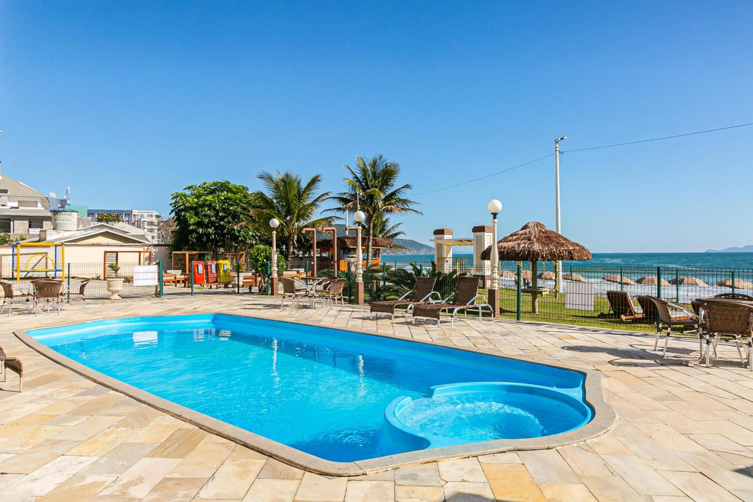 Pool view in Ingleses Palace Hotel
