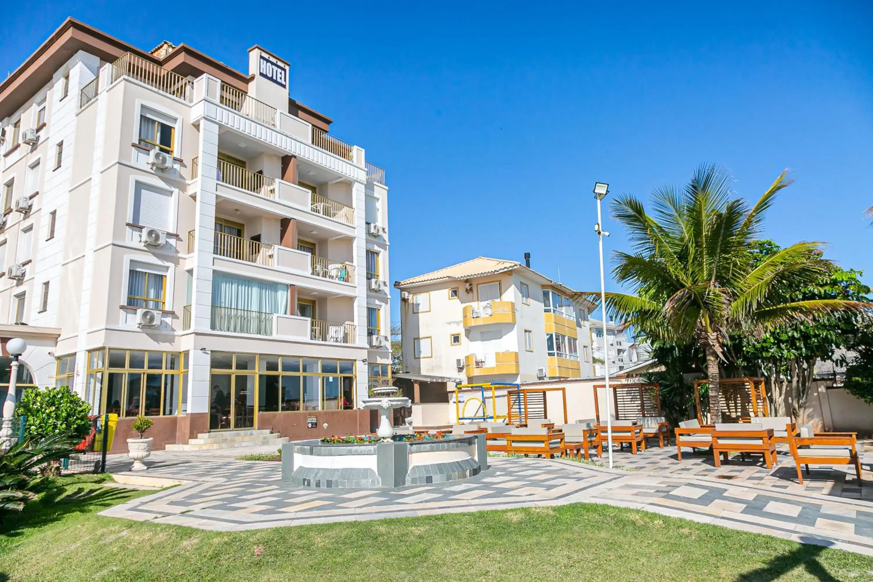 Property building in Ingleses Palace Hotel Property building in Ingleses Palace Hotel