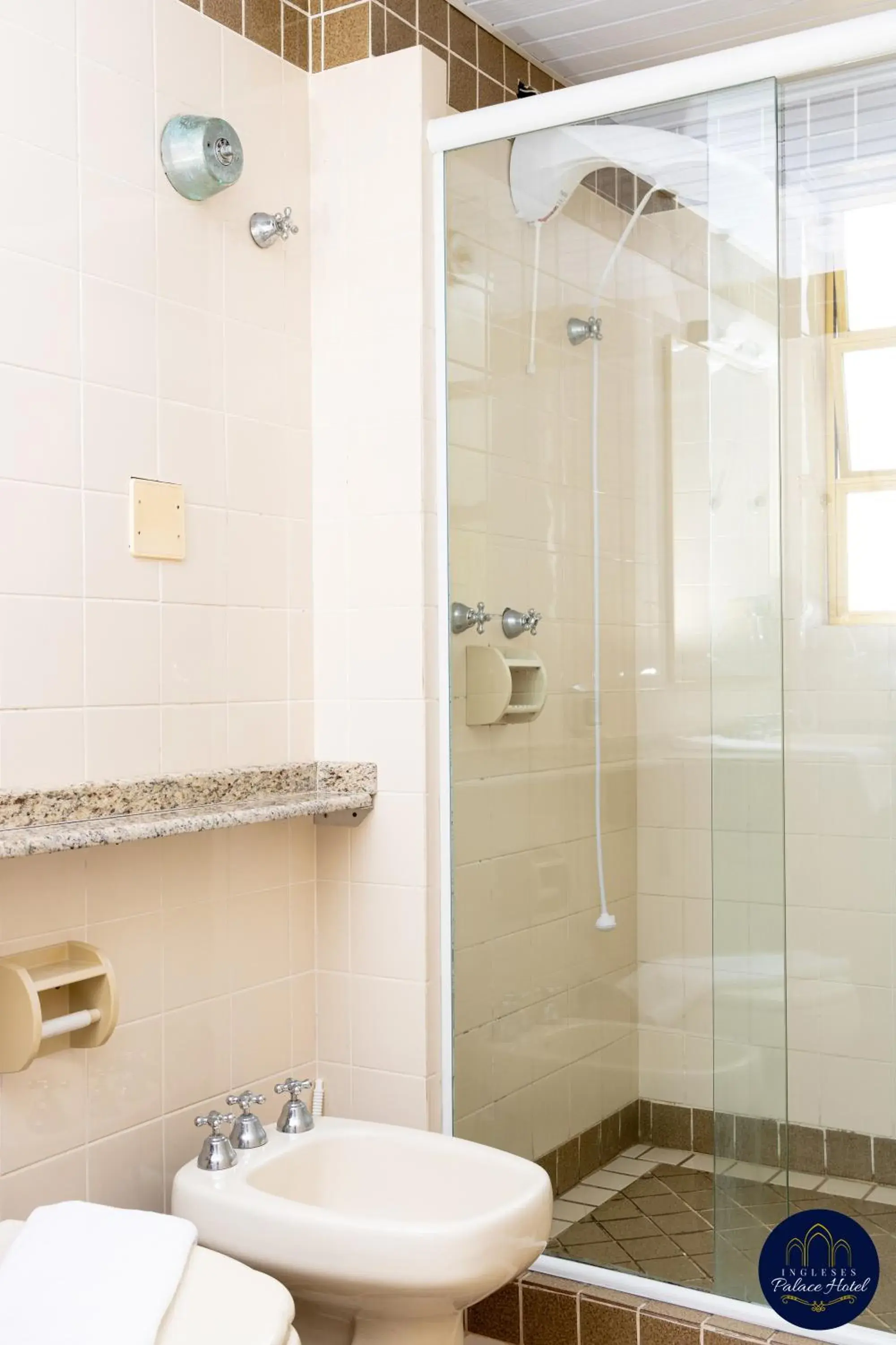Bathroom in Ingleses Palace Hotel Bathroom in Ingleses Palace Hotel
