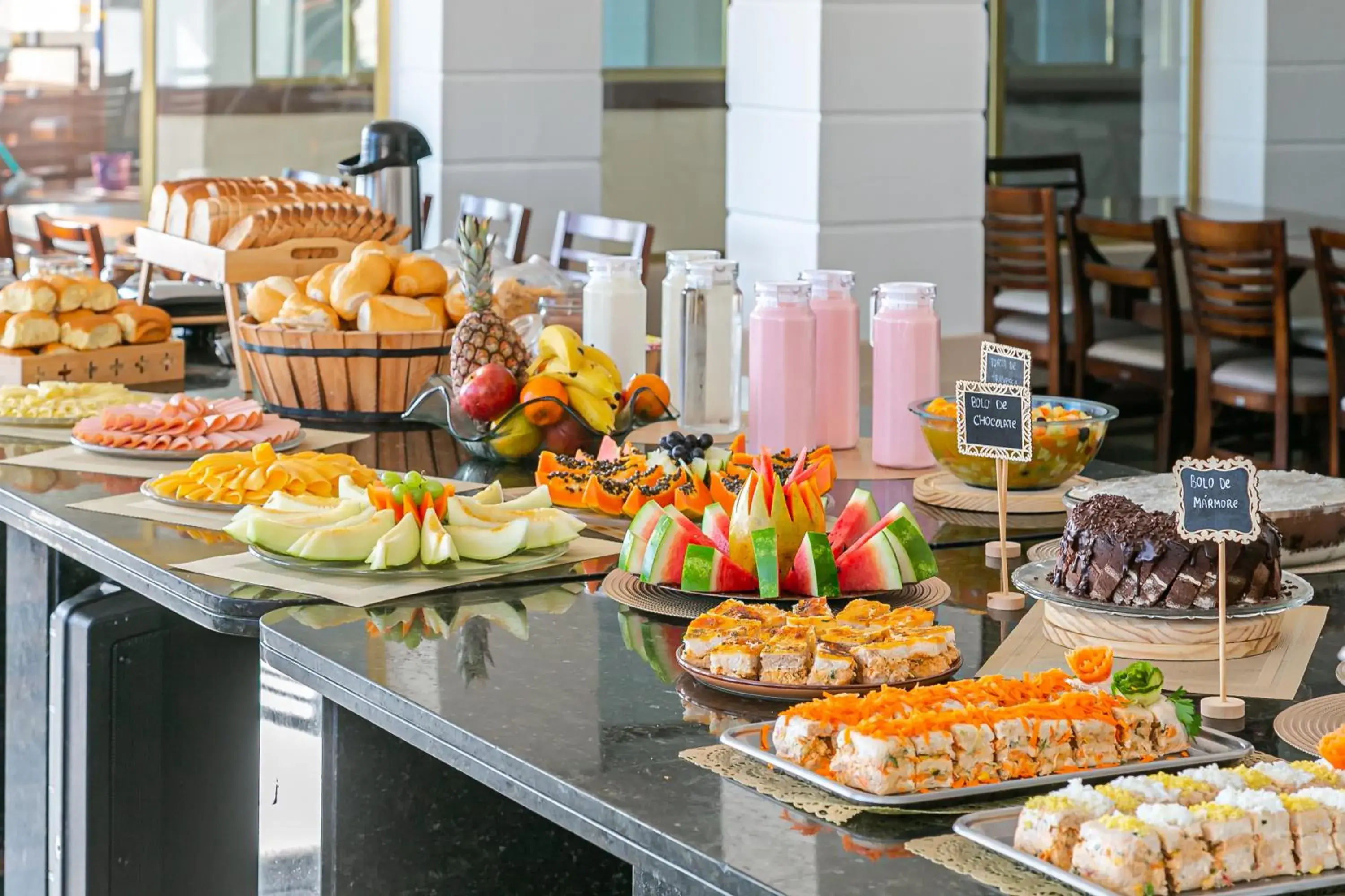 Breakfast in Ingleses Palace Hotel Breakfast in Ingleses Palace Hotel