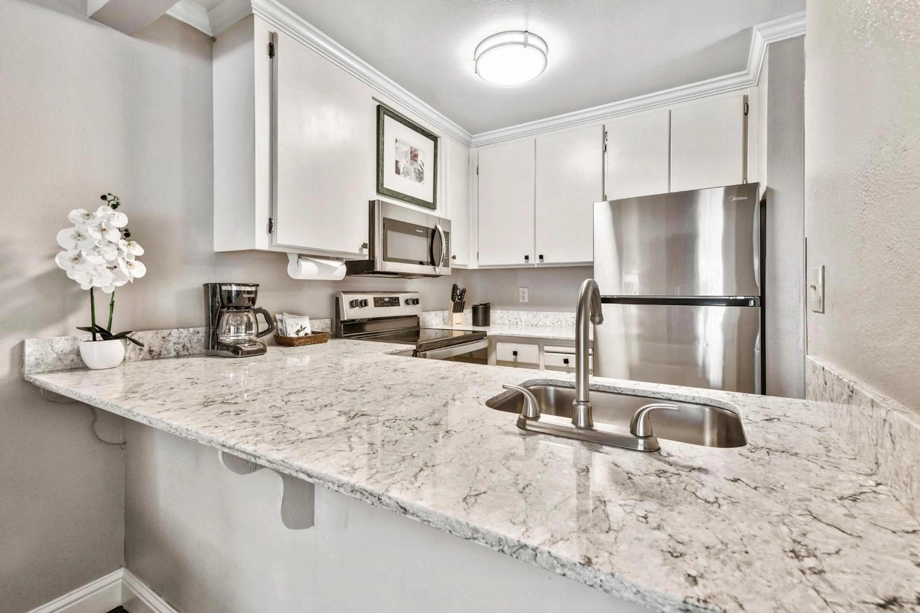 Kitchen or kitchenette in Forest Suites Resort at the Heavenly Village