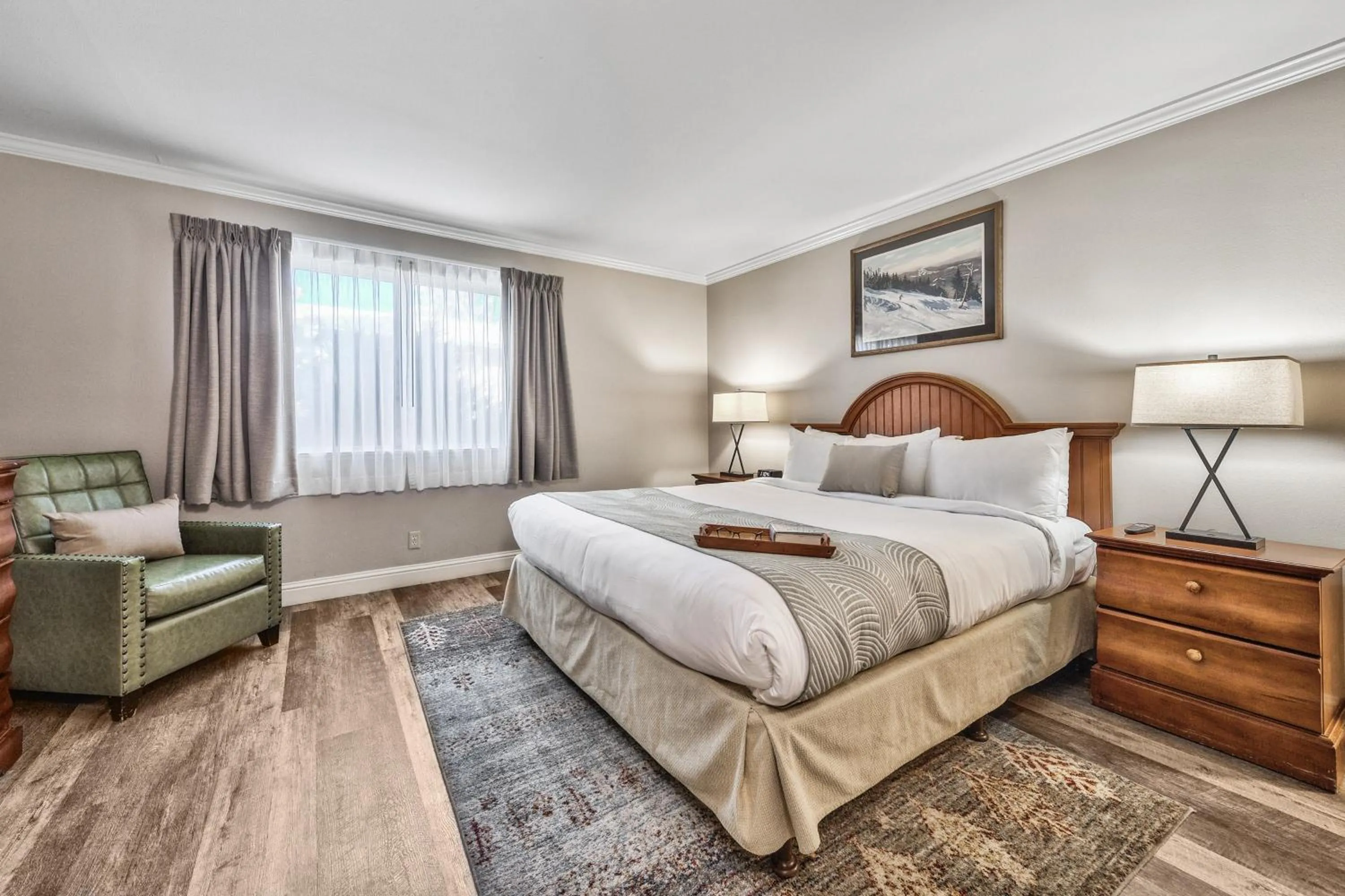 Bed in Forest Suites Resort at the Heavenly Village