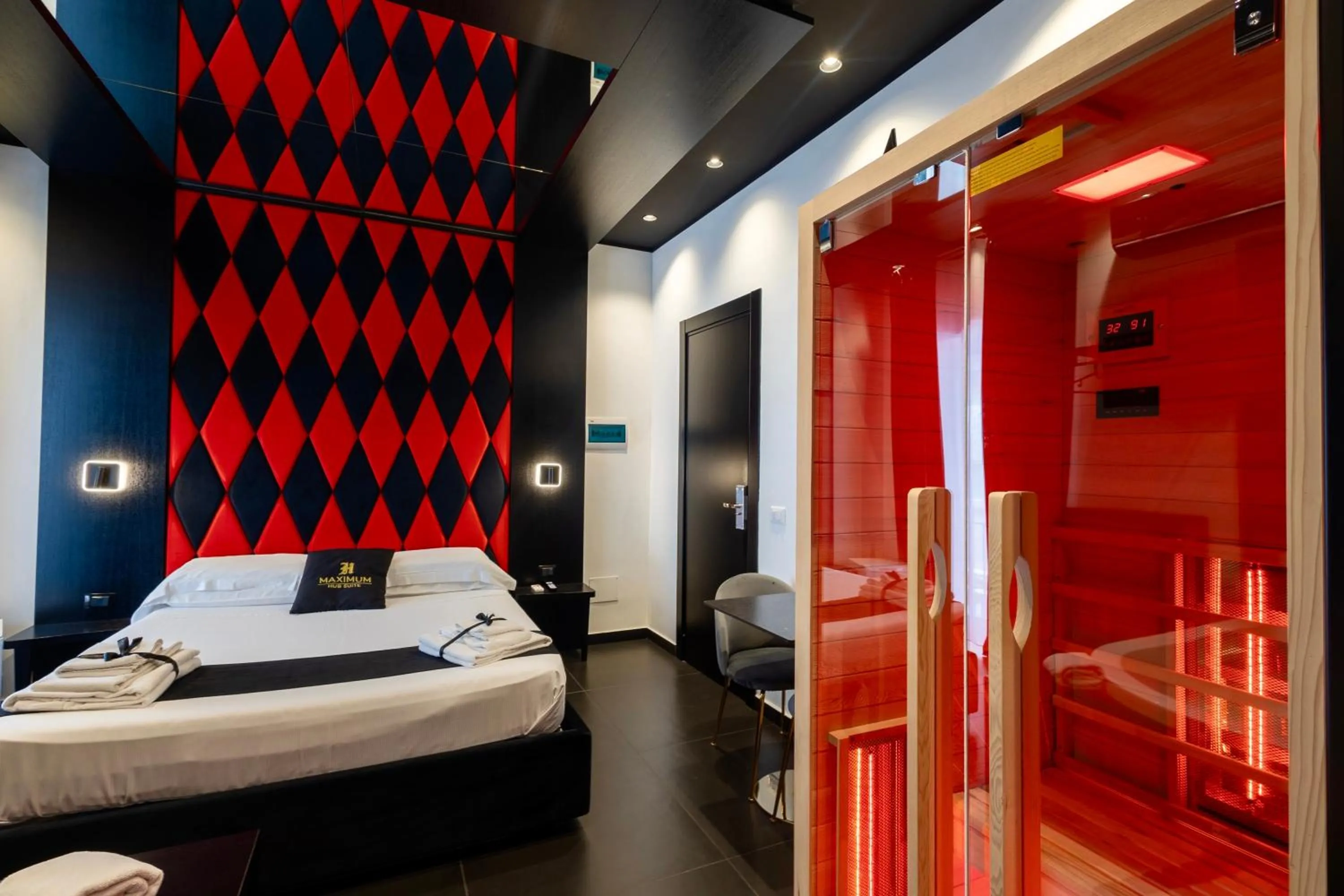 Bed in Maximum hub suite&spa