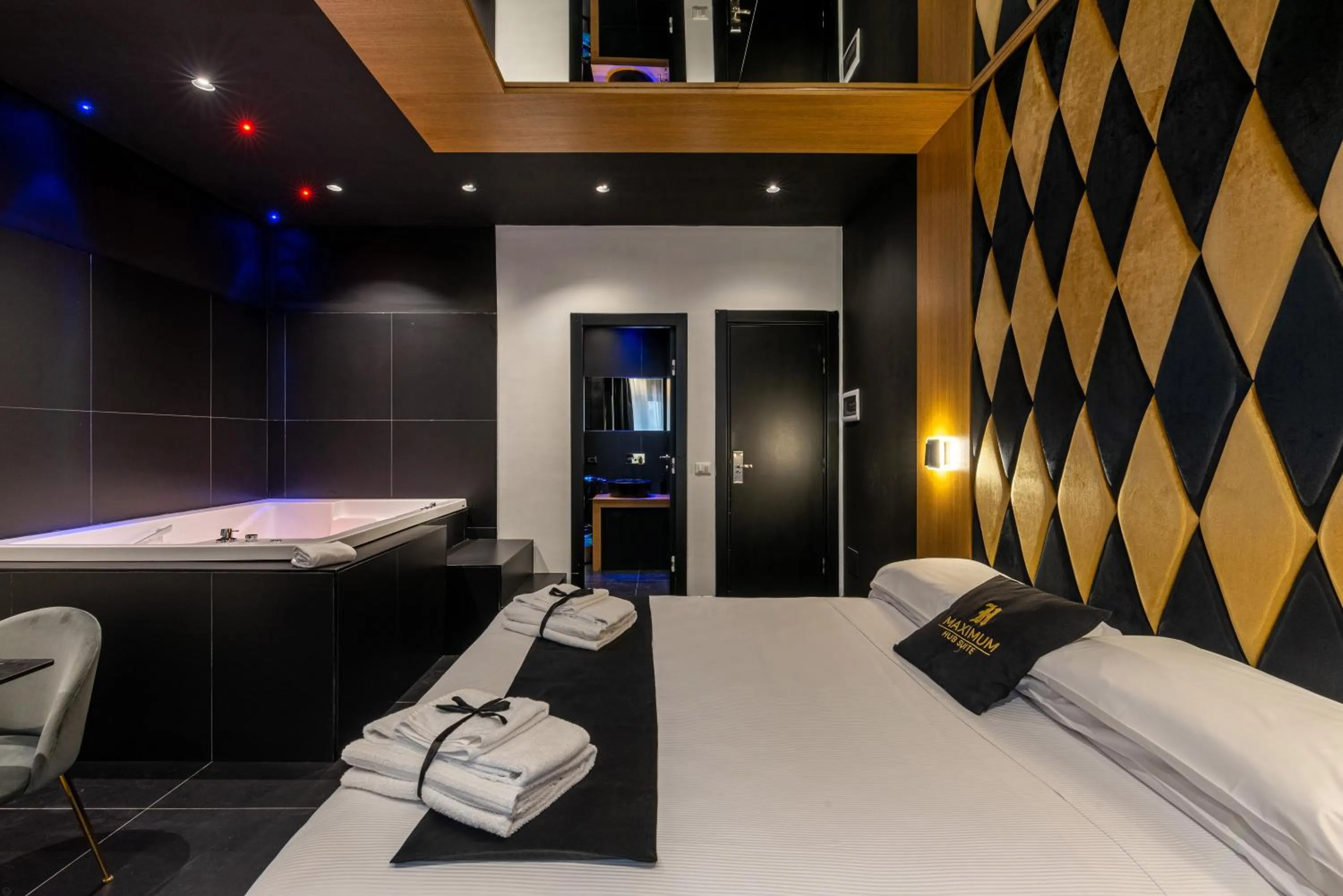 Bed in Maximum hub suite&spa