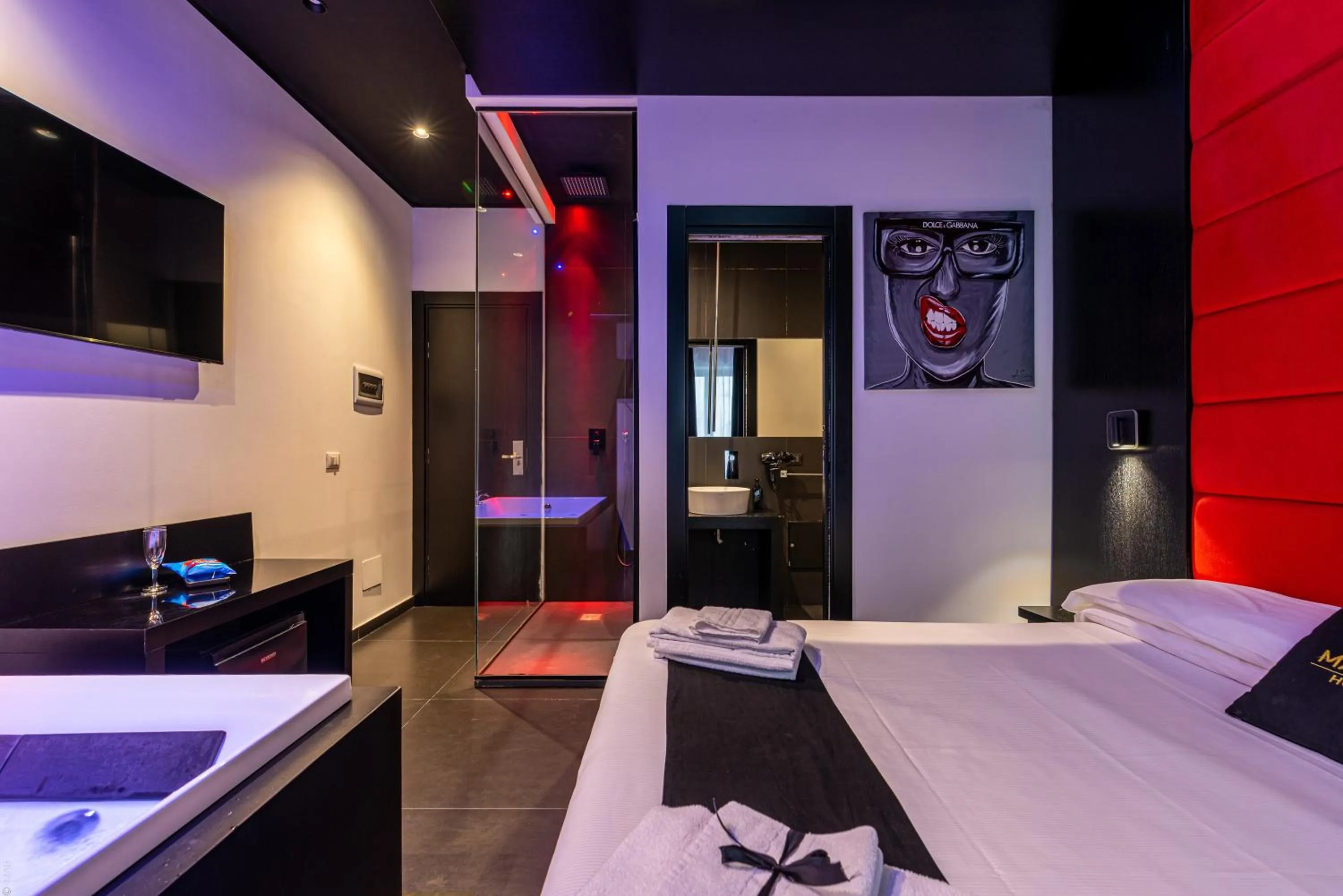 Bed in Maximum hub suite&spa