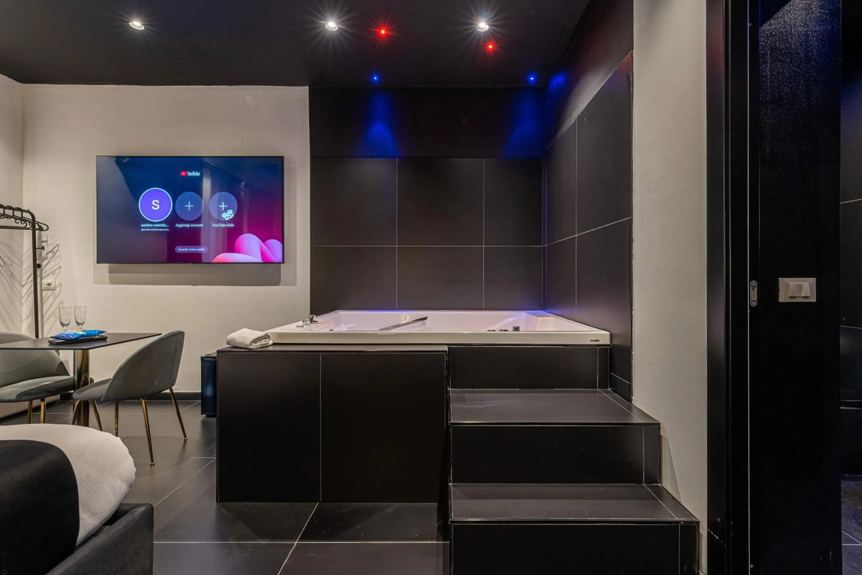 Bed in Maximum hub suite&spa