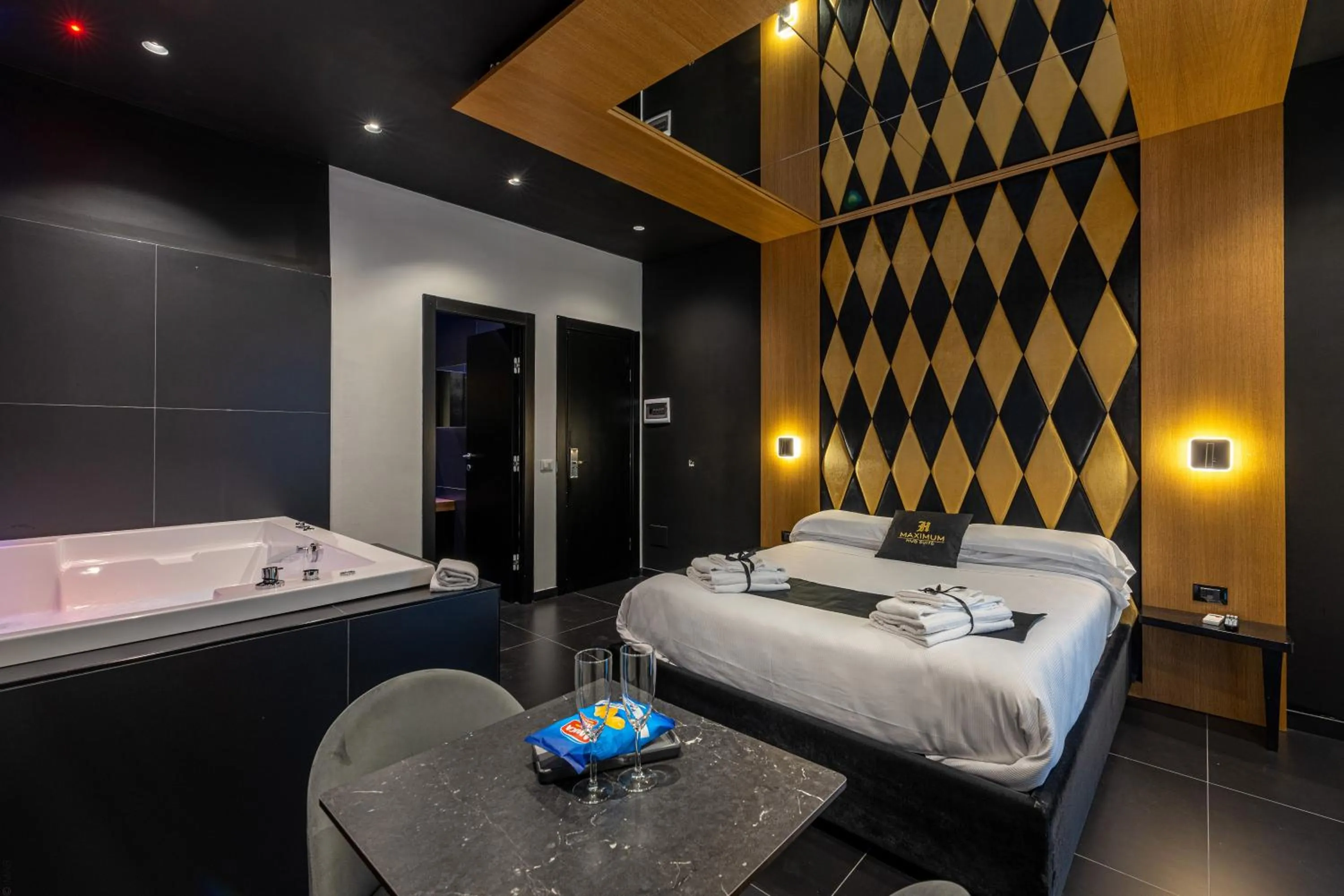 Bed in Maximum hub suite&spa